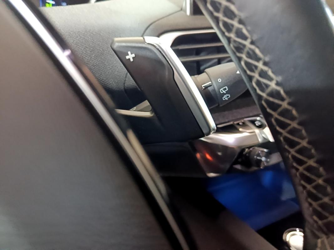 Peugeot 3008 II 1.6 HYBRID 225 E-EAT8 Allure