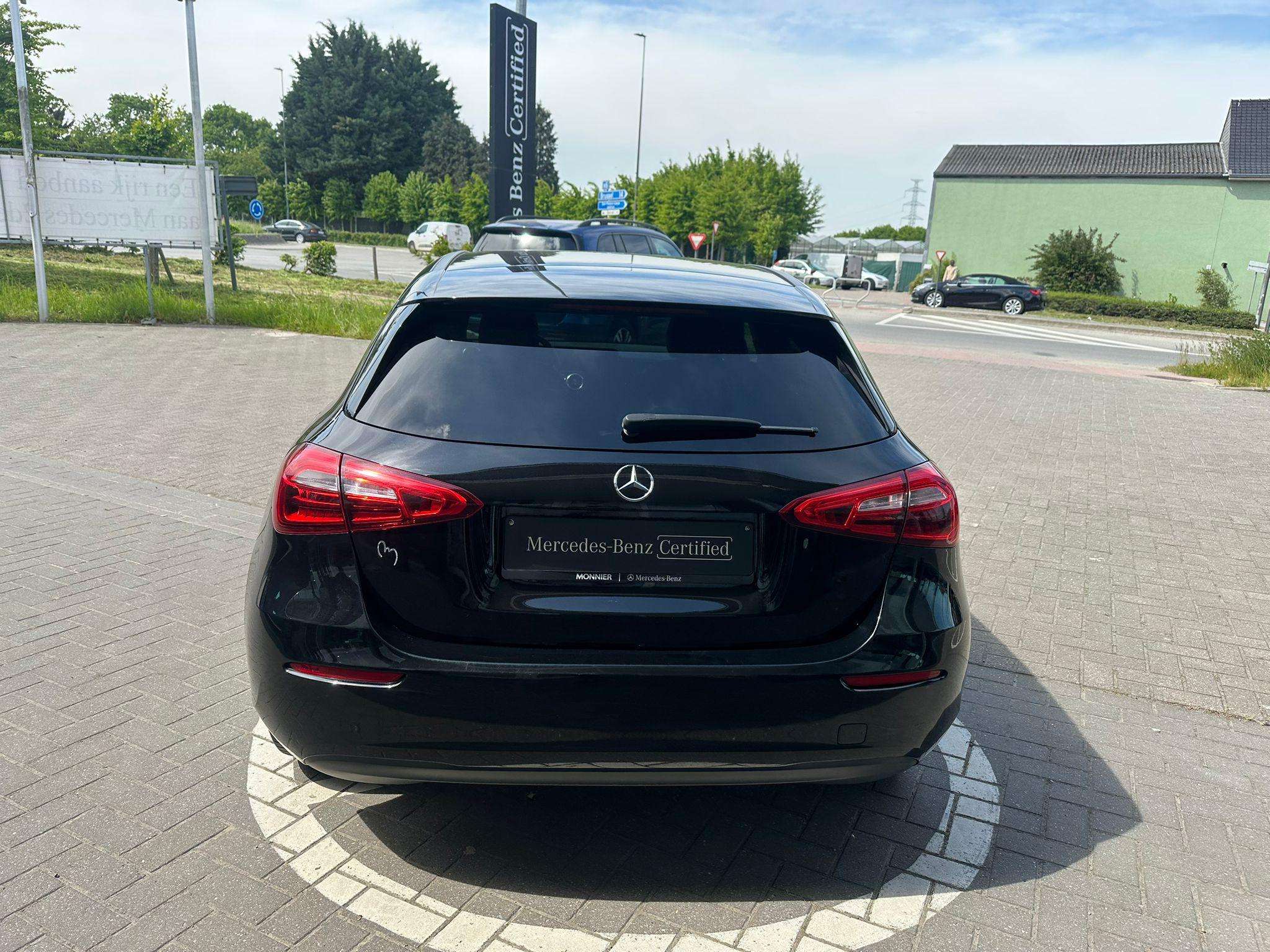 Mercedes-Benz A 180 A Business Solution Essential