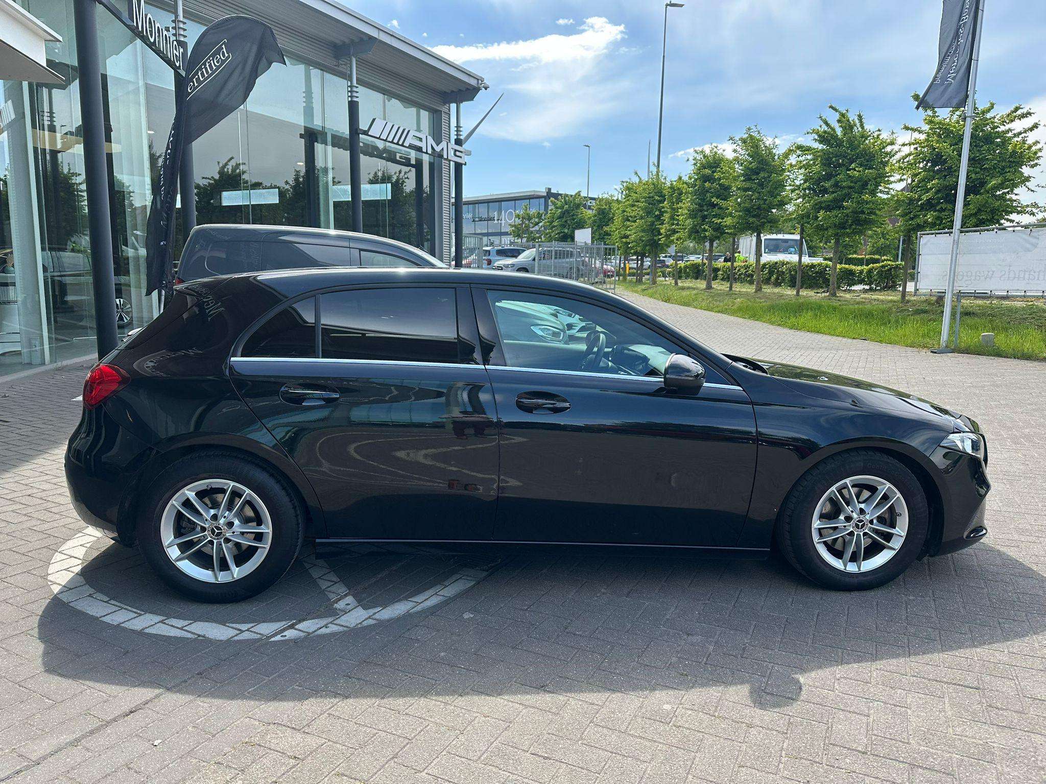 Mercedes-Benz A 180 A Business Solution Essential