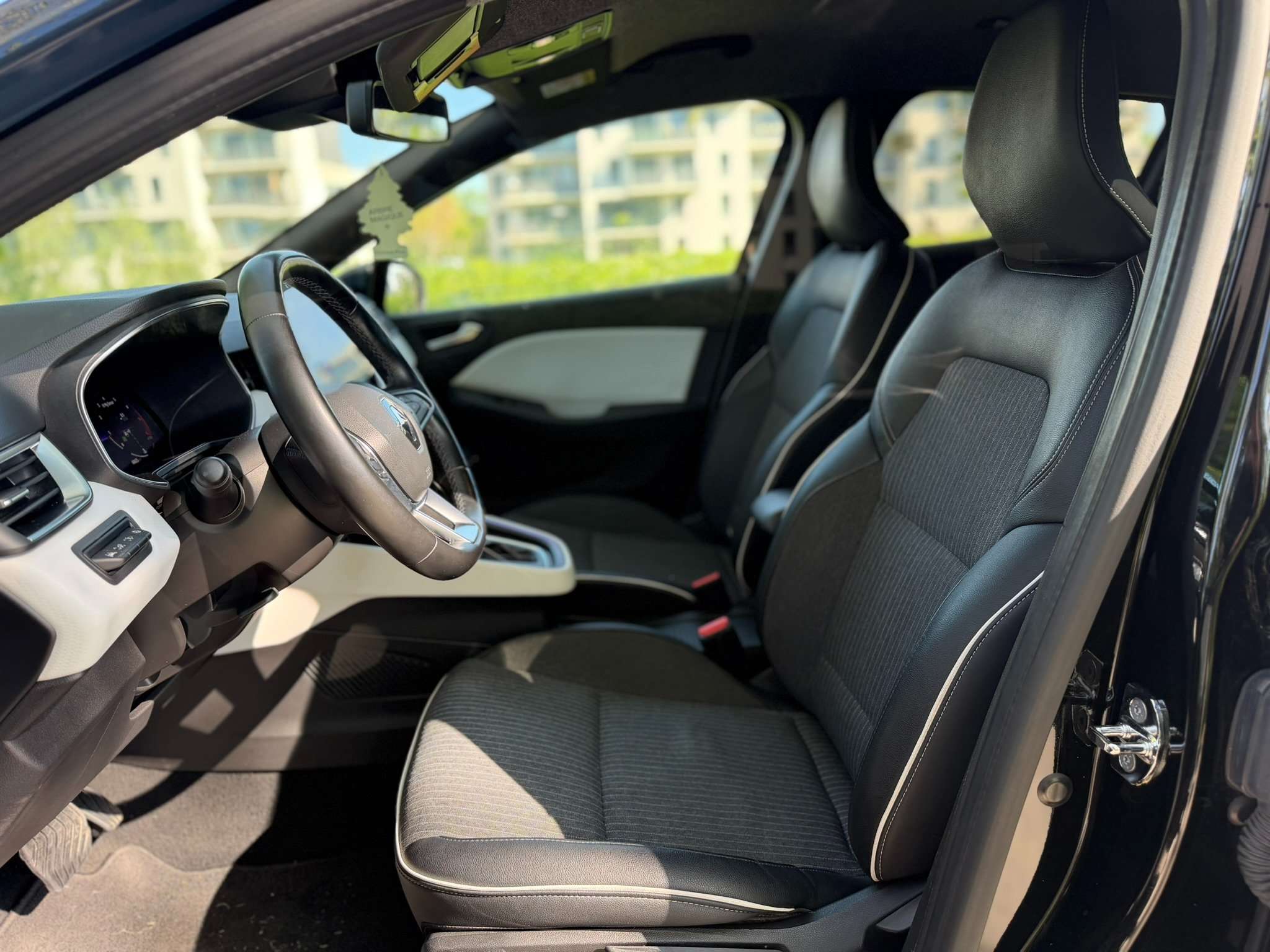 Renault Clio 1.0 TCe Equilibre GPF- Garantie 12 mois