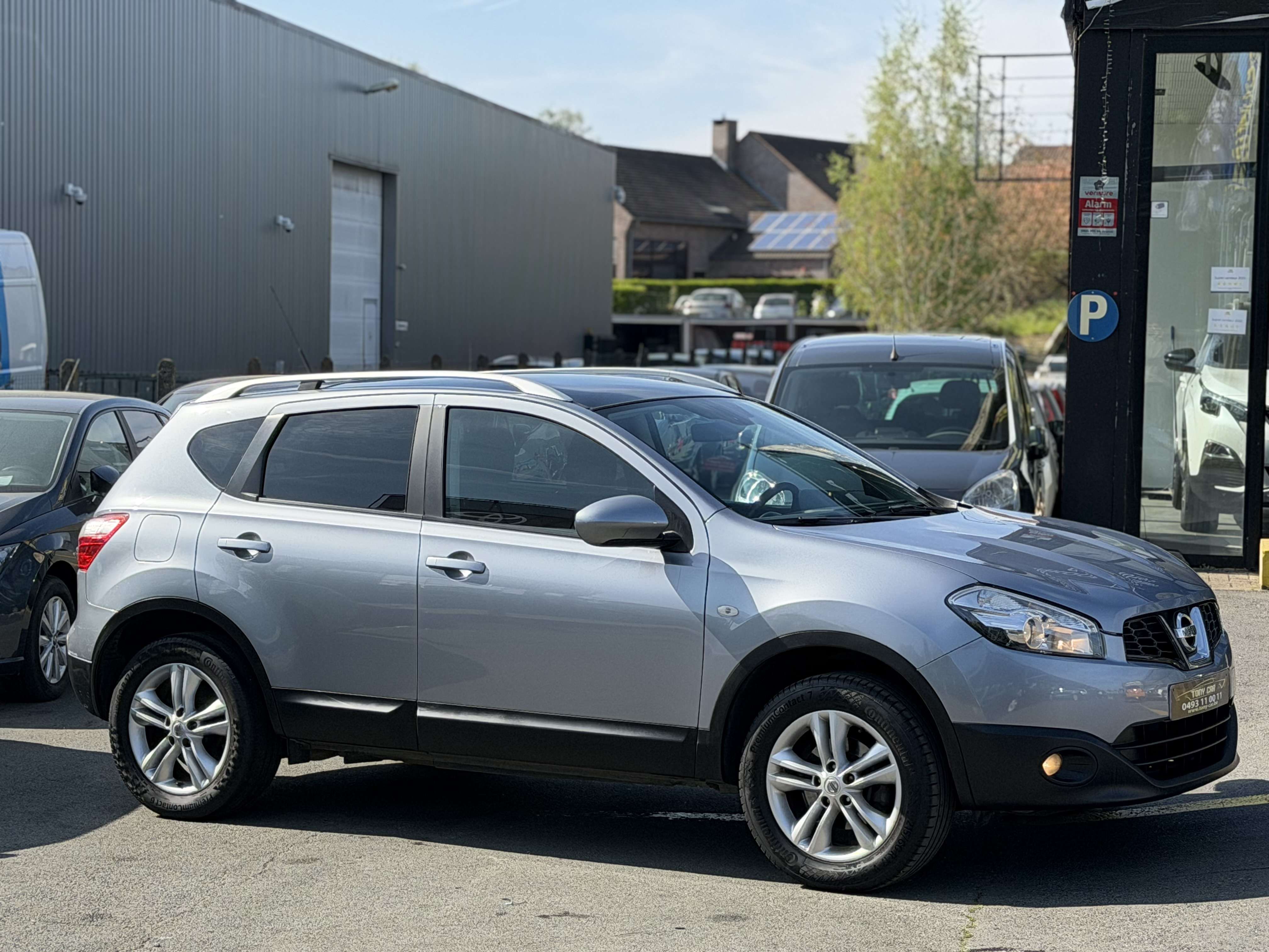 Nissan Qashqai 1.6i*NAVI*CAMERA*PANO*BT*USB* Garantie 12 Mois