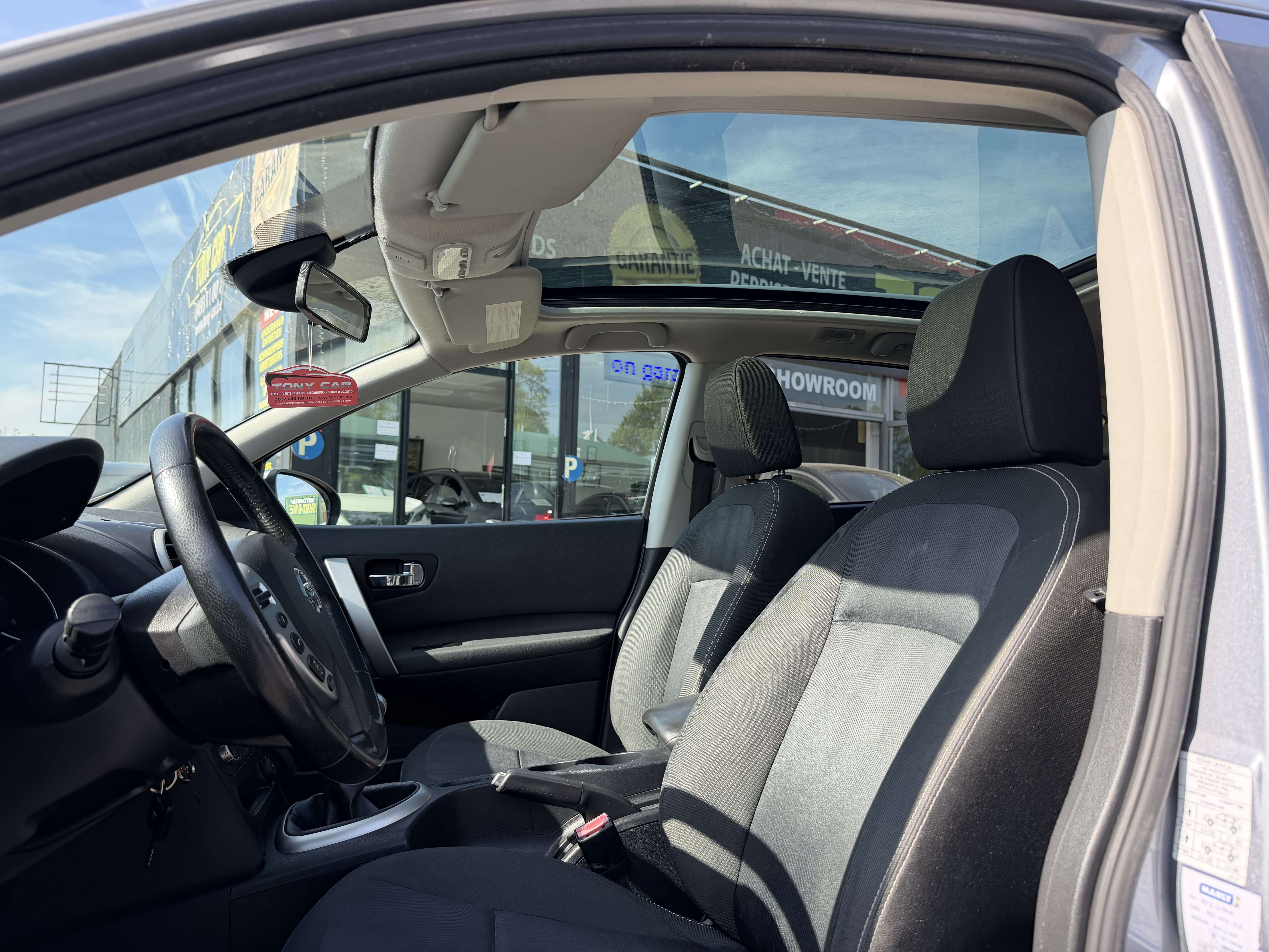 Nissan Qashqai 1.6i*NAVI*CAMERA*PANO*BT*USB* Garantie 12 Mois