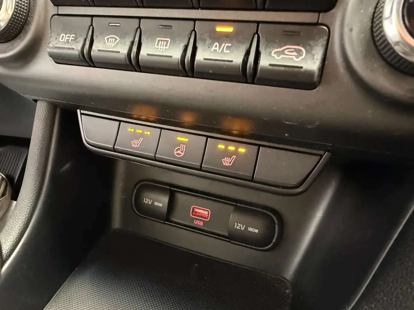 Kia Sportage 1.6 CRDi *CARPLAY*CAMERA*1ER PROPRIO*GARANTIE*