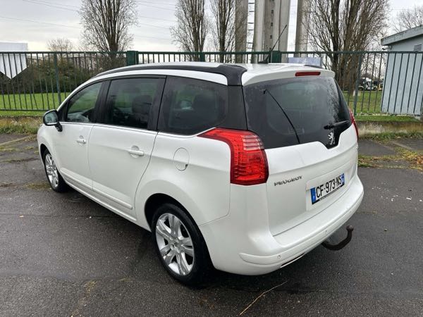 Peugeot 5008 1.6 HDI 112 FAP ALLURE