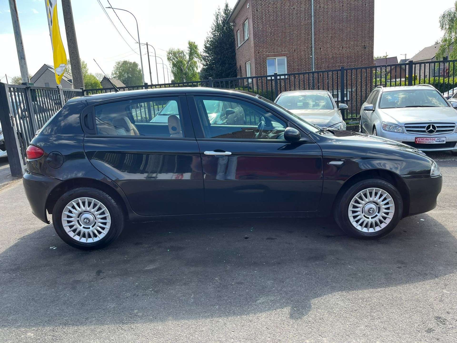 Alfa Romeo 147 1.9 JTD *** CLIM/ATTACHE REMORQUE ***