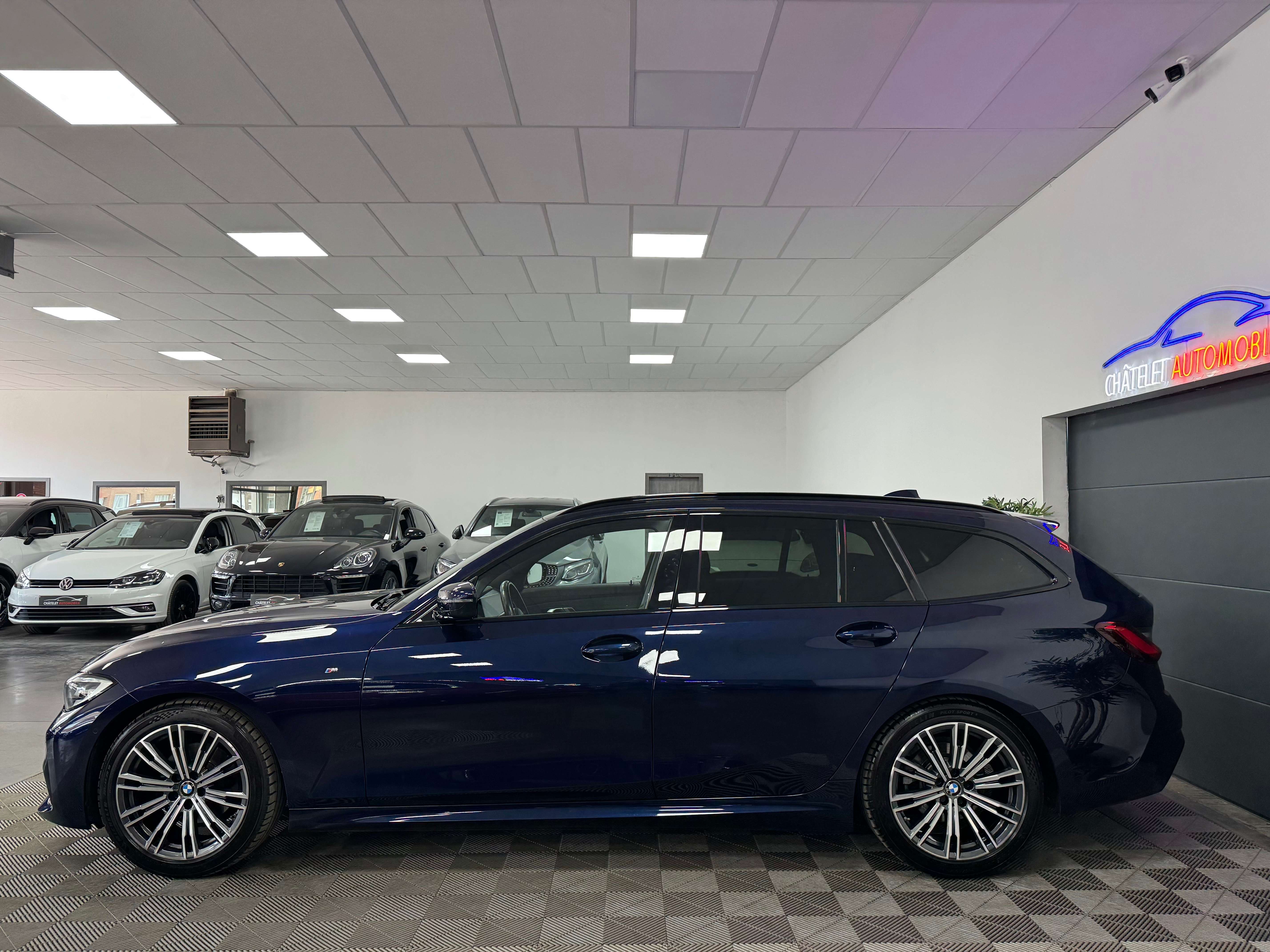 BMW 320 Carbonschwarz Pack-M Led Caméra 12 mois garantie