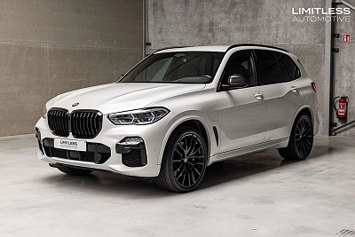 BMW X5 xDrive45e | M Sport / 22" / LED / Carbon / FULL / VAT-qualified