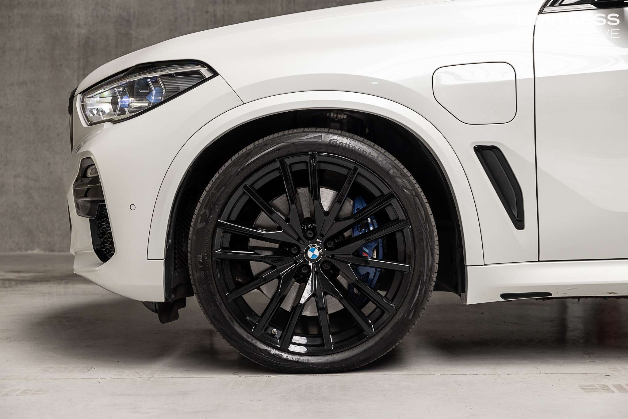 BMW X5 xDrive45e | M Sport / 22" / LED / Carbon / FULL / VAT-qualified