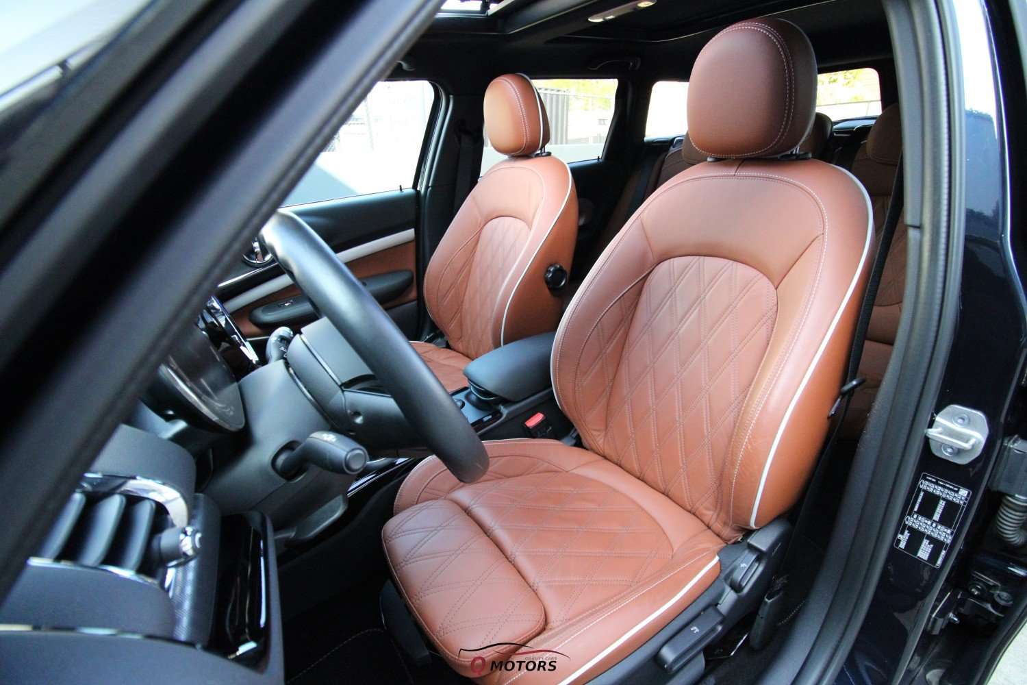 MINI Cooper Clubman PANO/LED/KEYLESS/HARMAN KARDON/CARPLAY/LEATHER/1OWNER