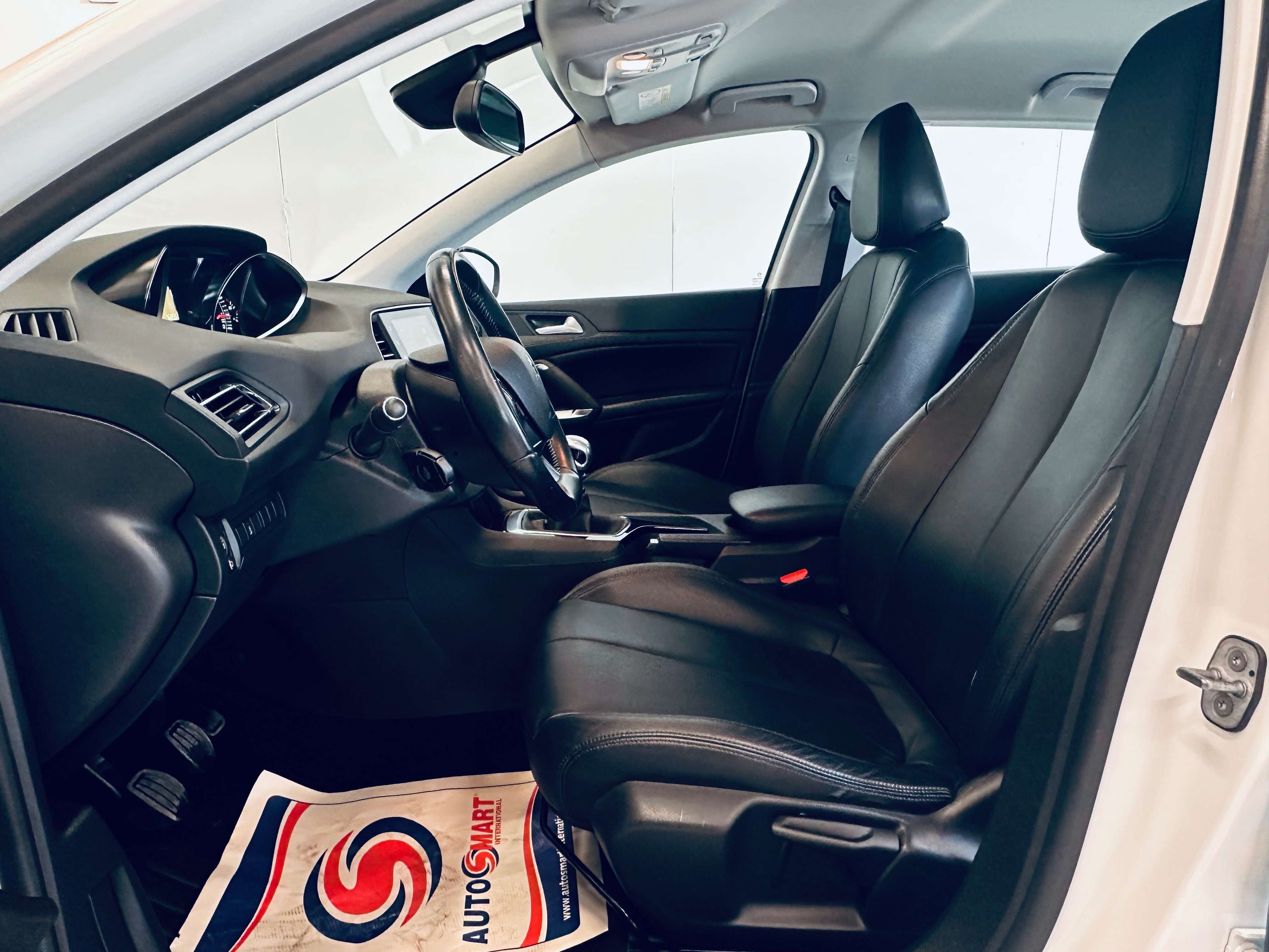 Peugeot 308 1.2 CAMERA NAVI PDC CLIM XENON CUIR LIM CRUISE JA16