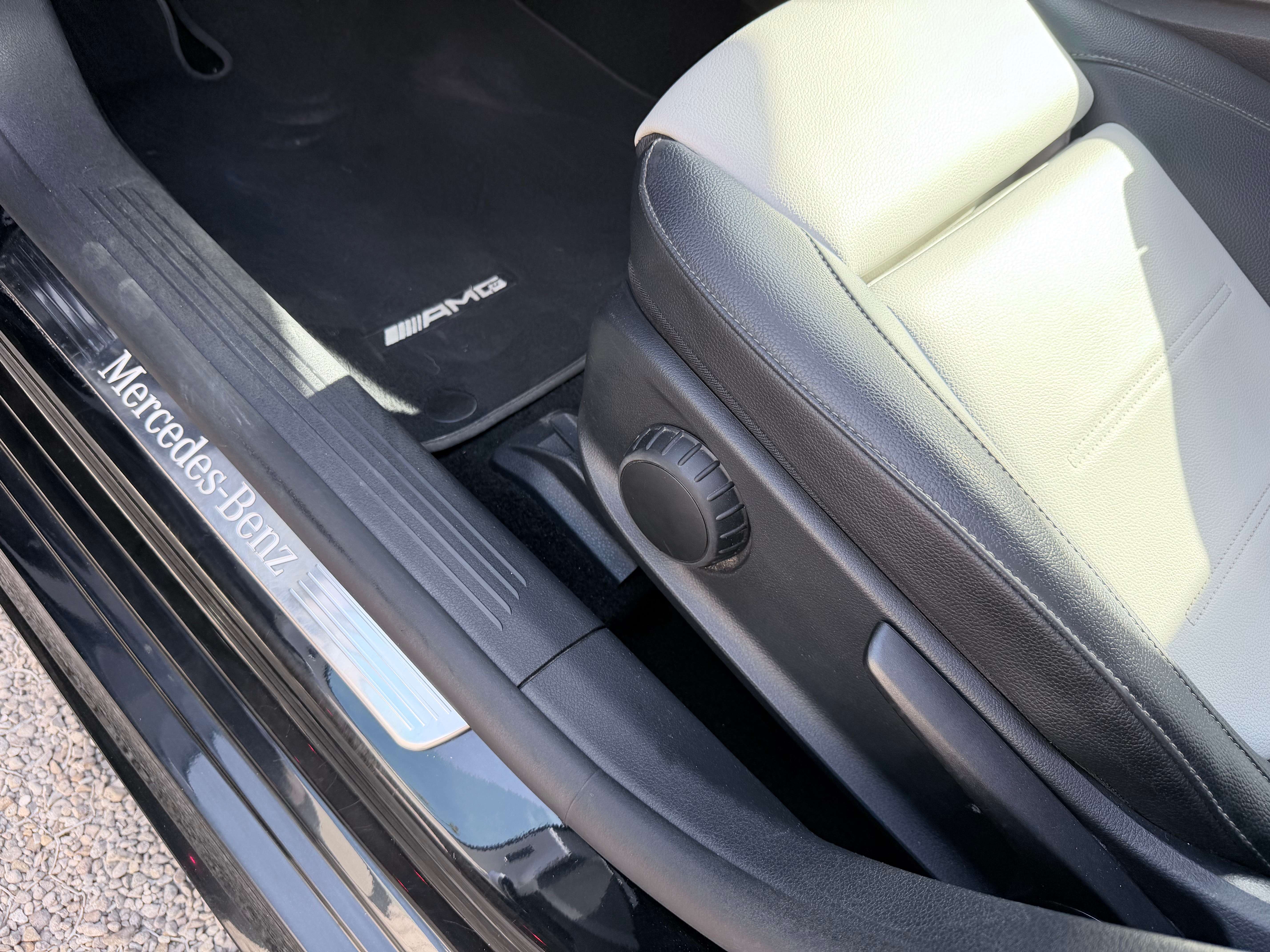 Mercedes-Benz CLA 180 AMG-LINE LEDER/CAM/LED/18"/CRUISE/ZETELVERW./AMBILIGHT