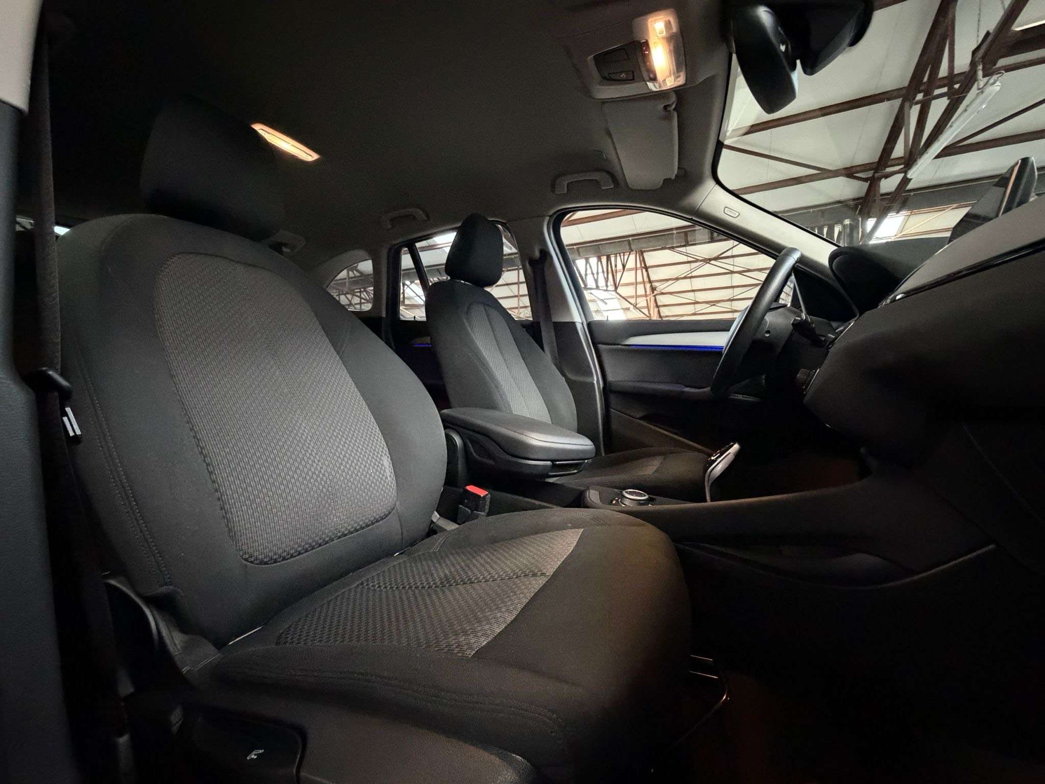 BMW X1 iA sDrive18 * CARNET COMPLET * GPS * CAMERA * SIEGE CH