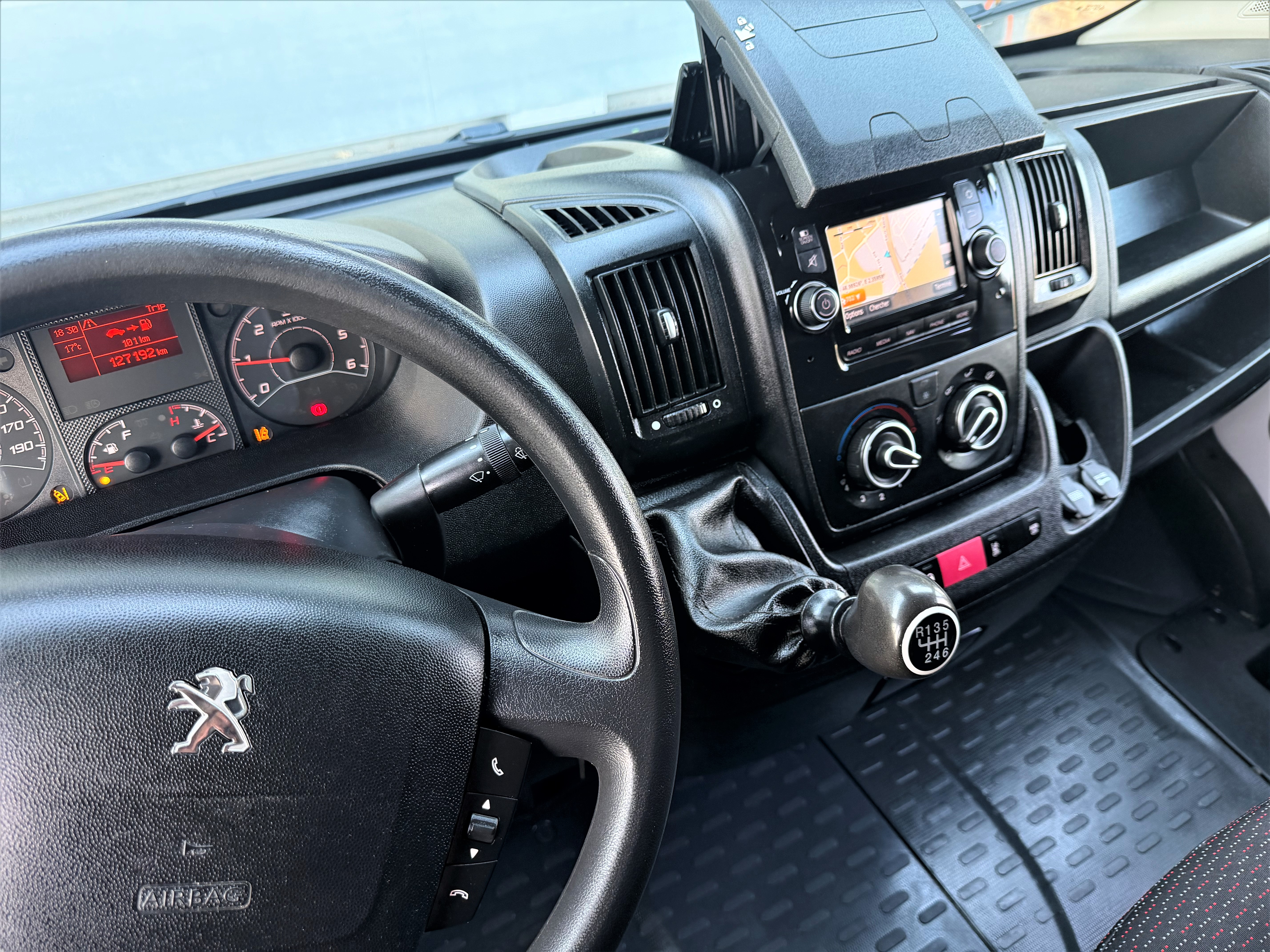 Peugeot Boxer II (2) 2.2 HDI 140 S&S FG 333 L2H2 Asphalte Design' 1er Main
