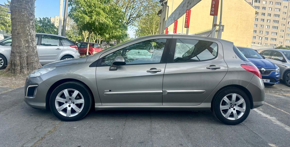 Peugeot 308 1.6 e-HDi 115 STYLE