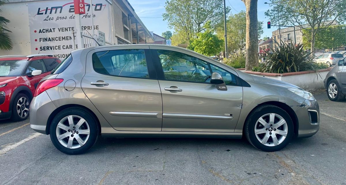 Peugeot 308 1.6 e-HDi 115 STYLE