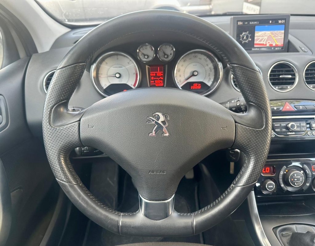 Peugeot 308 1.6 e-HDi 115 STYLE
