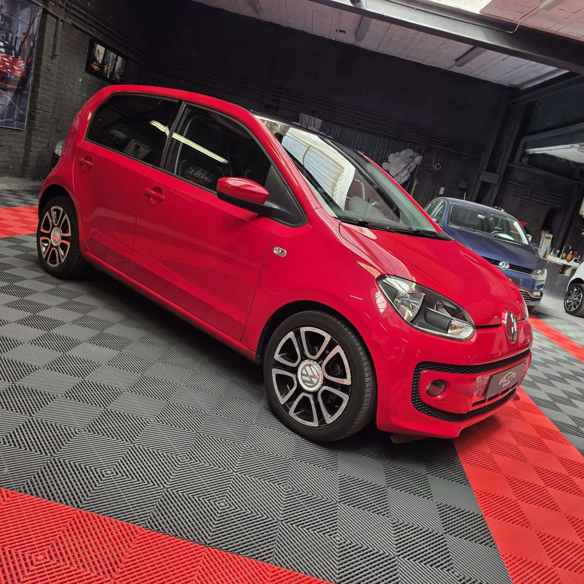 Volkswagen up! 1.0i High Up! BleueMotion Tech 12 MOIS de garantie