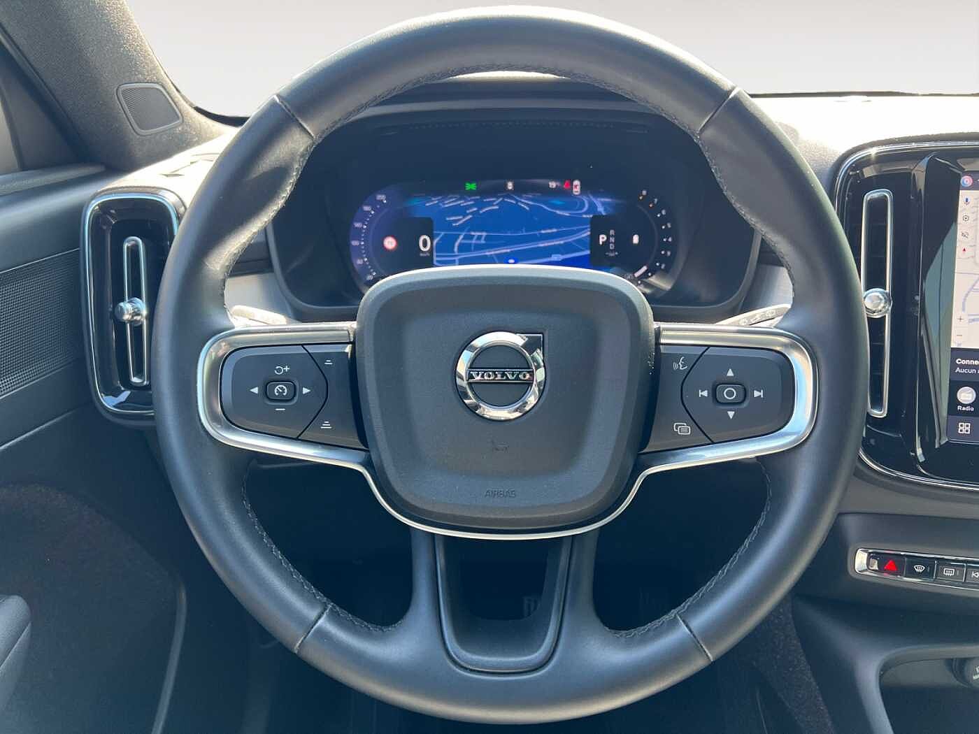 Volvo XC40 XC40 Core, B3 Micro-hybride (MHEV), Essence