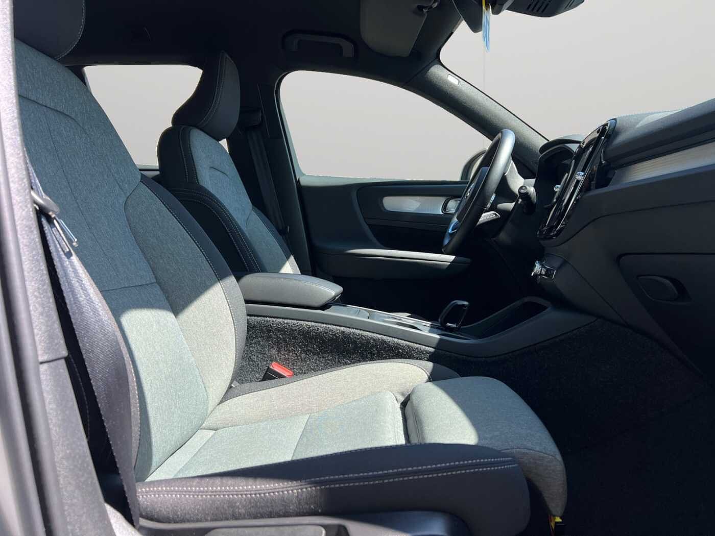 Volvo XC40 XC40 Core, B3 Micro-hybride (MHEV), Essence