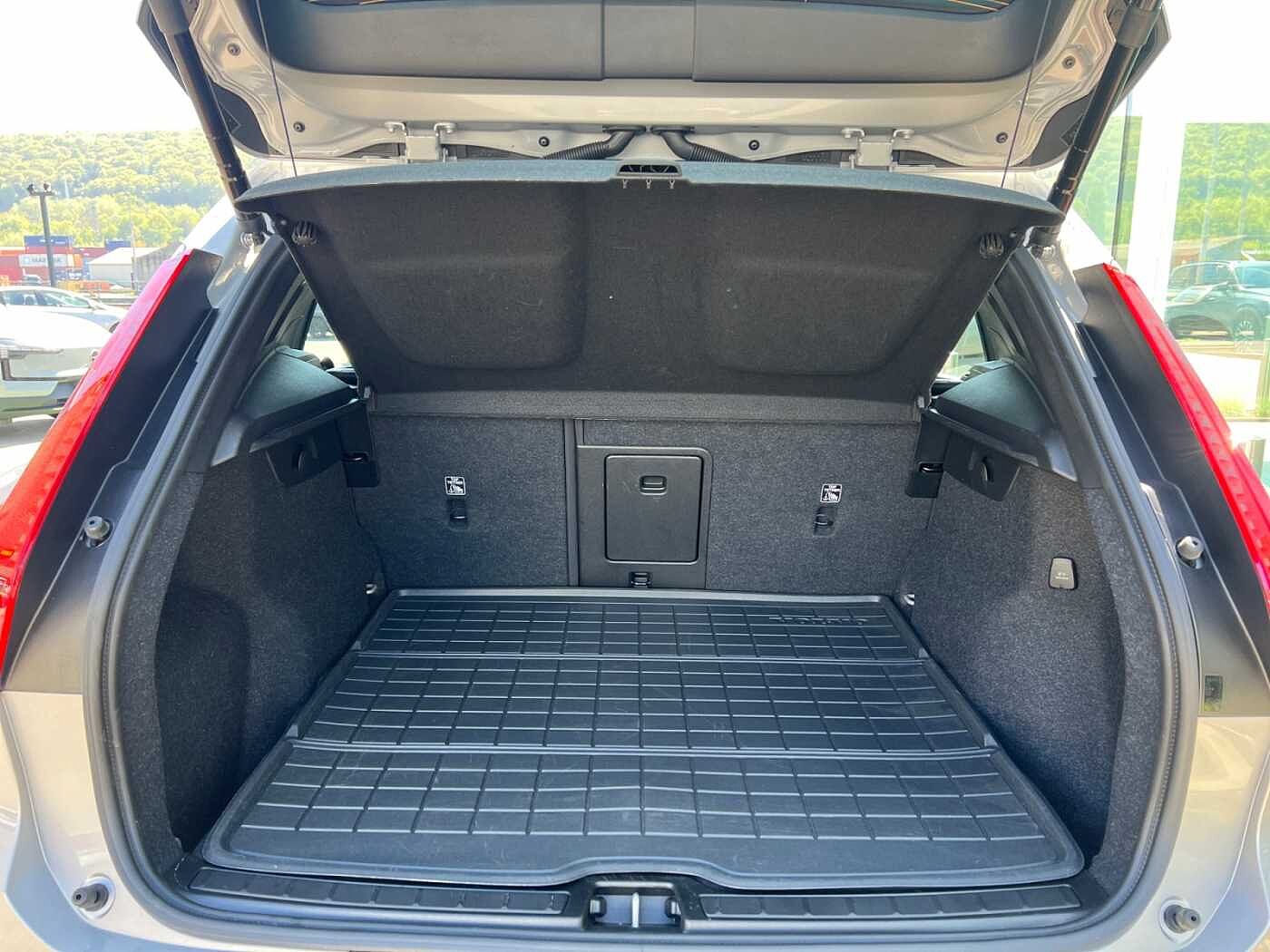 Volvo XC40 XC40 Core, B3 Micro-hybride (MHEV), Essence
