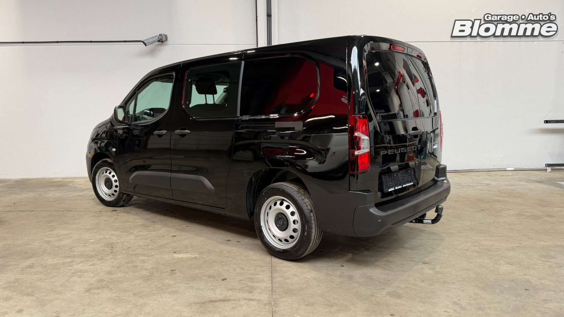 Peugeot Partner 1.5 BlueHDi 130 EAT8 L2 DC / 5 zit / L. vracht ! 1