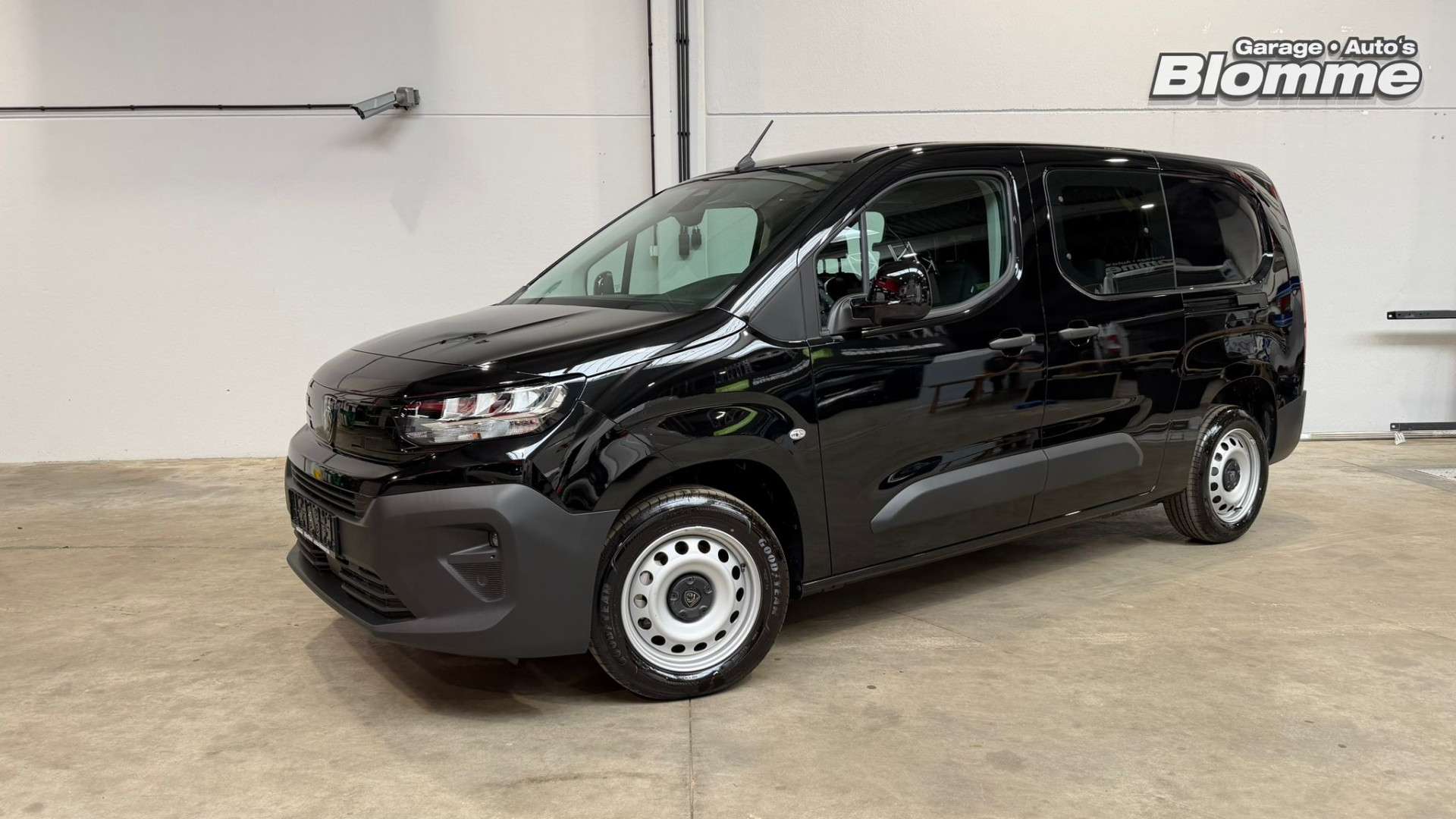 Peugeot Partner 1.5 BlueHDi 130 EAT8 L2 DC / 5 zit / L. vracht 100