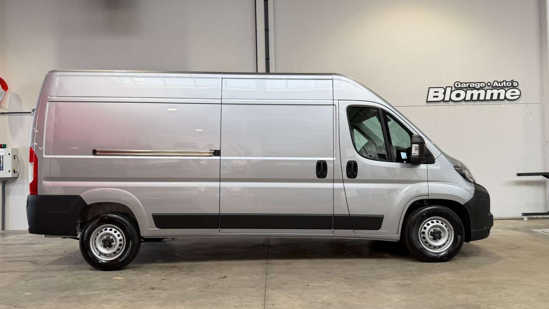 Peugeot Boxer 2.2 BlueHDi 180 S&S L3H2 - EAT 8 3T sleep