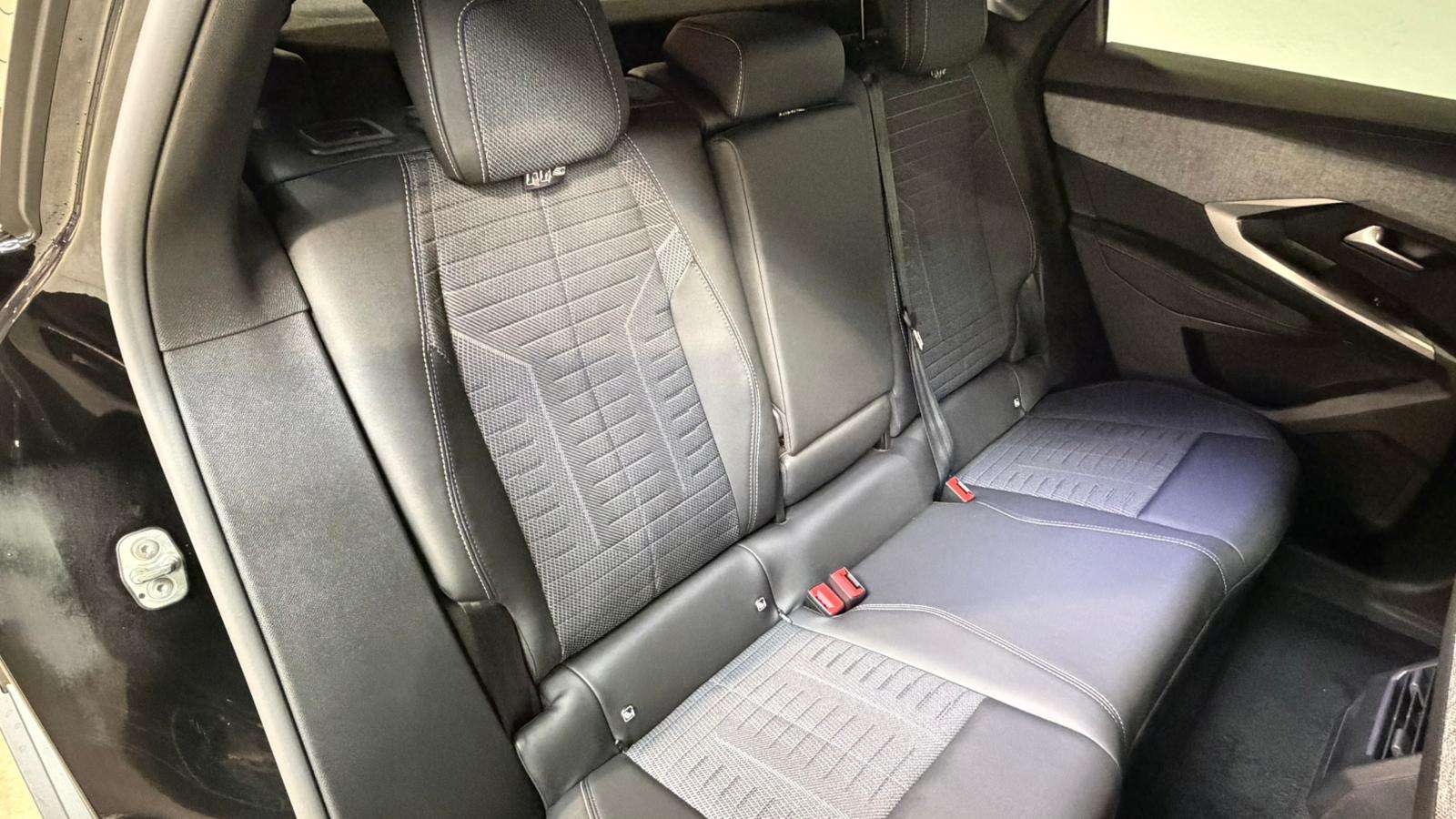 Peugeot 3008 1.2 Hybrid 145 GT-Line NIEUW - mild hybrid