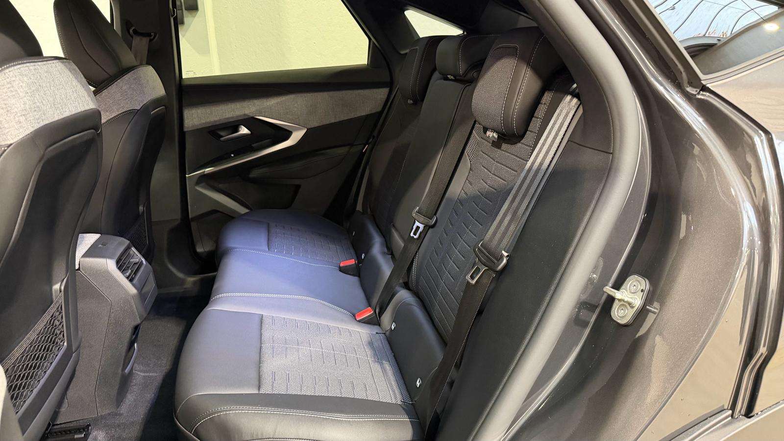 Peugeot 3008 1.2 Hybrid 145 GT-Line NIEUW - mild hybrid