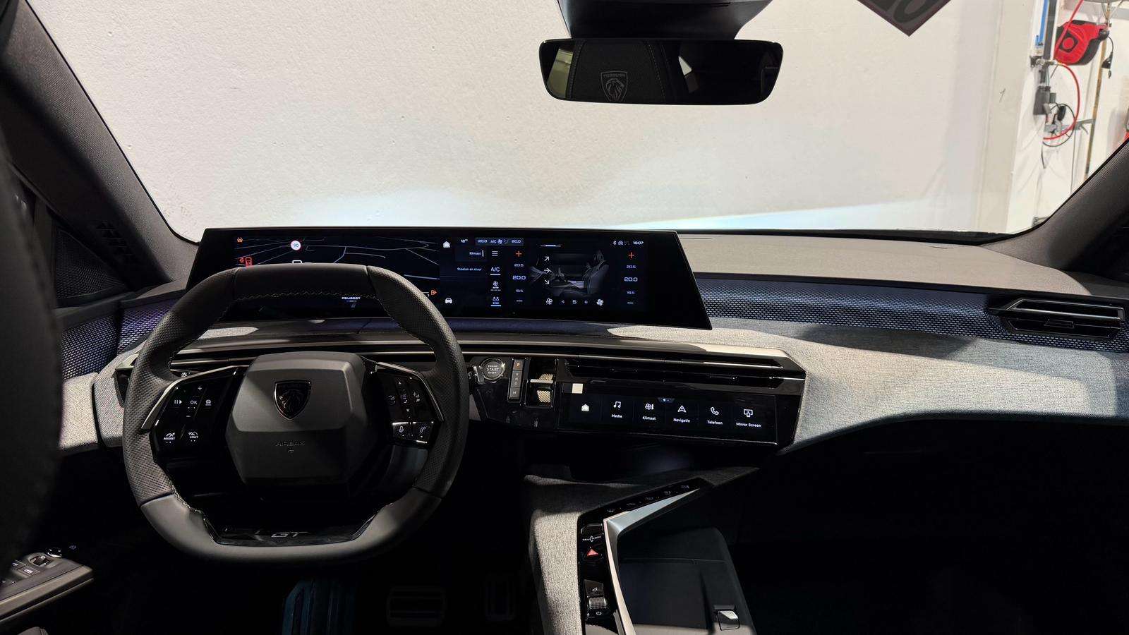 Peugeot 3008 1.2 Hybrid 145 GT-Line NIEUW - mild hybrid