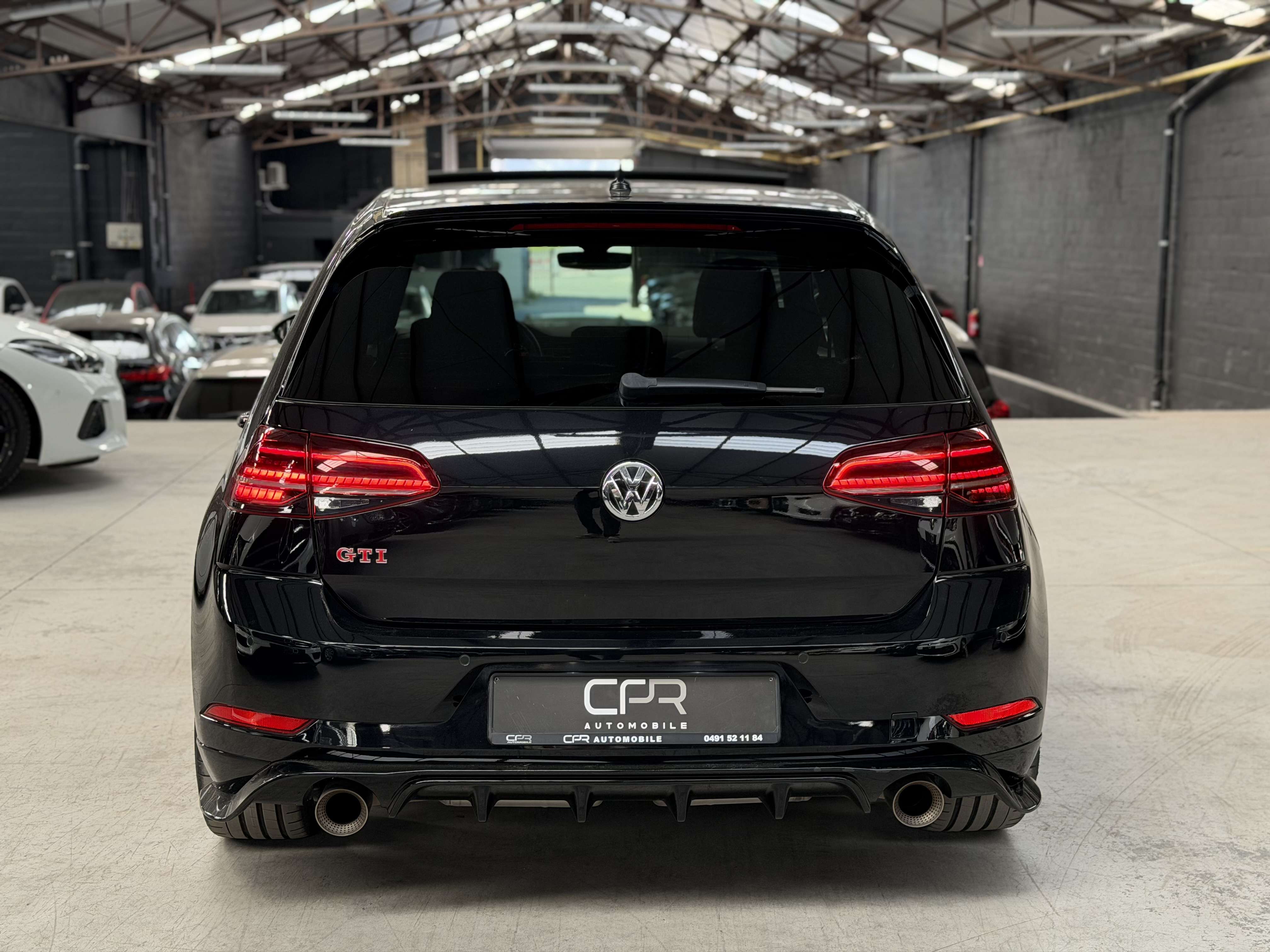 Volkswagen Golf GTI 2.0 TSI TCR * AKRA * PANO * SONO * GPS * CAMERA *