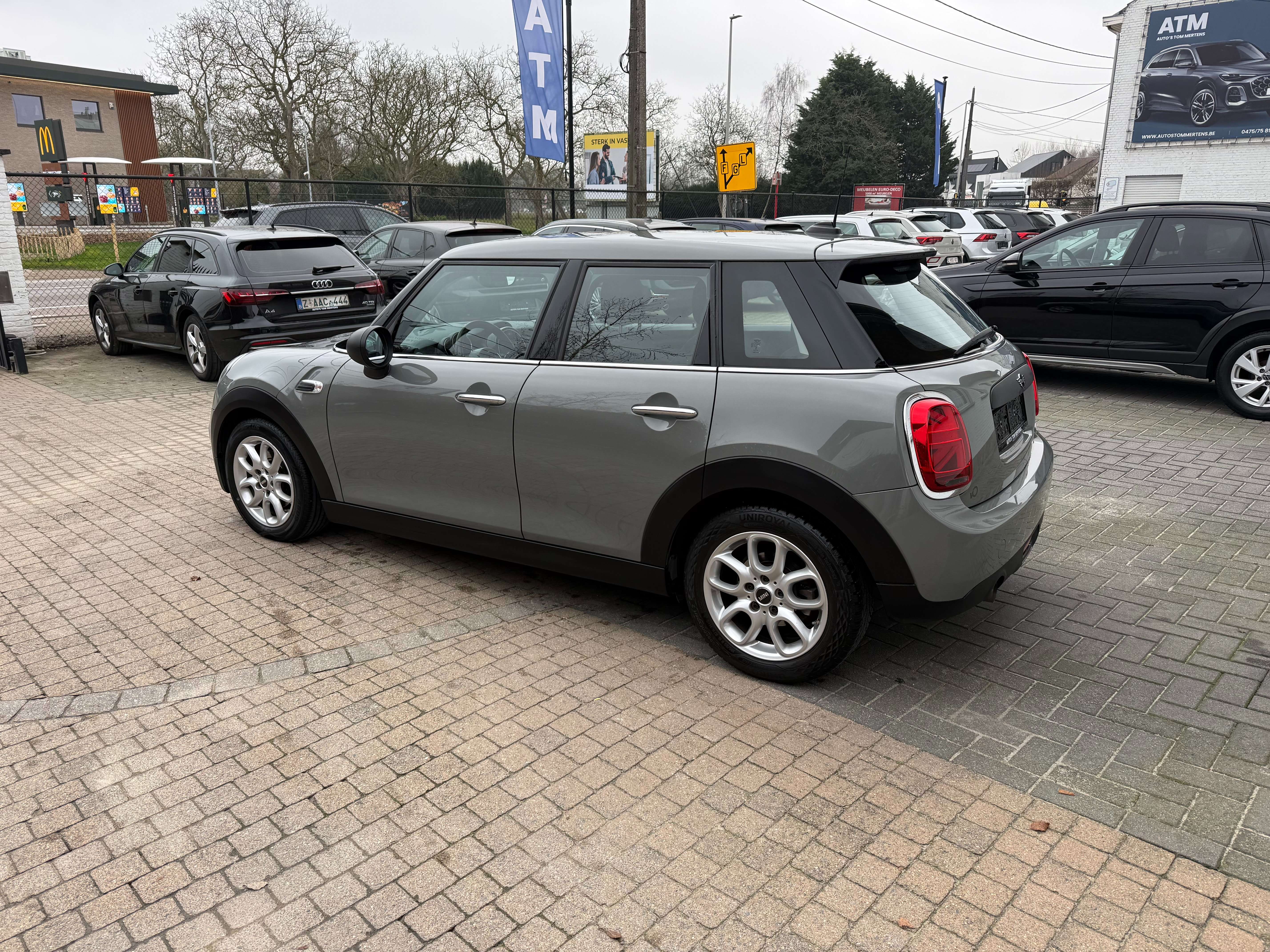 MINI One Mini One/Navigatie/Airco/5 deurs/sportst./App CPL.