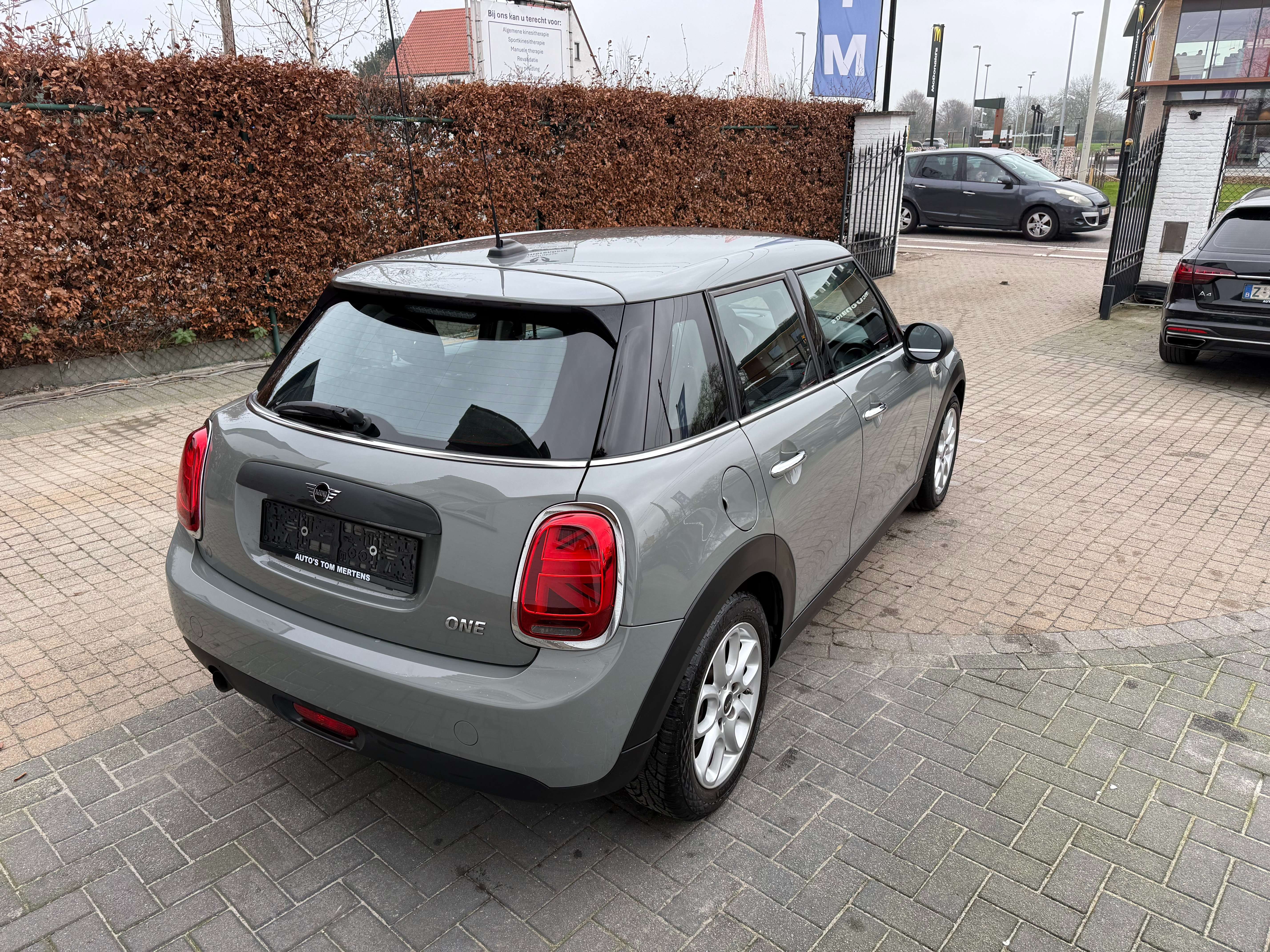 MINI One Mini One/Navigatie/Airco/5 deurs/sportst./App CPL.