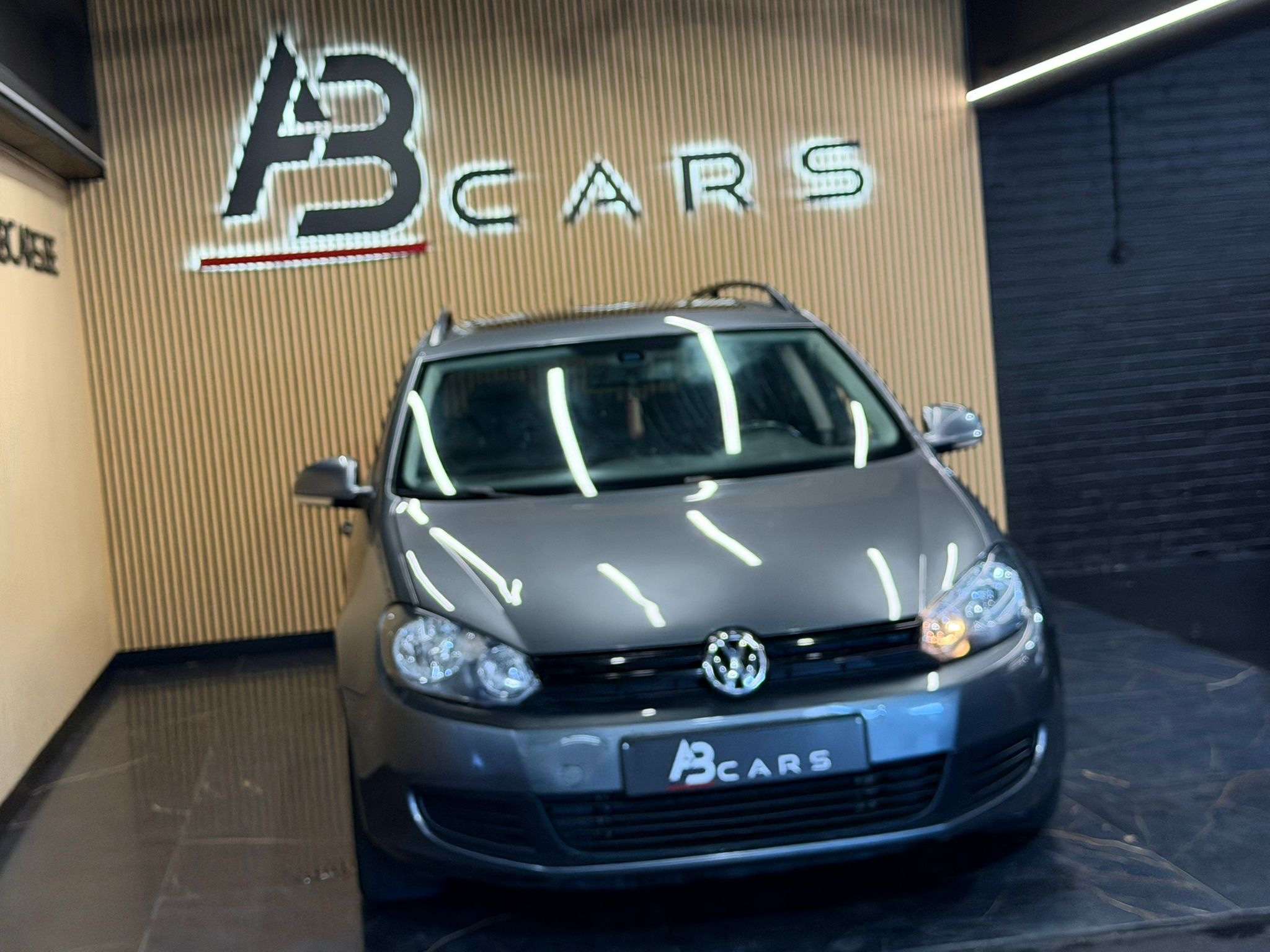 Volkswagen Golf Variant SW 1.6 CR TDi Highline * TOIT PANO - OUVRANT *
