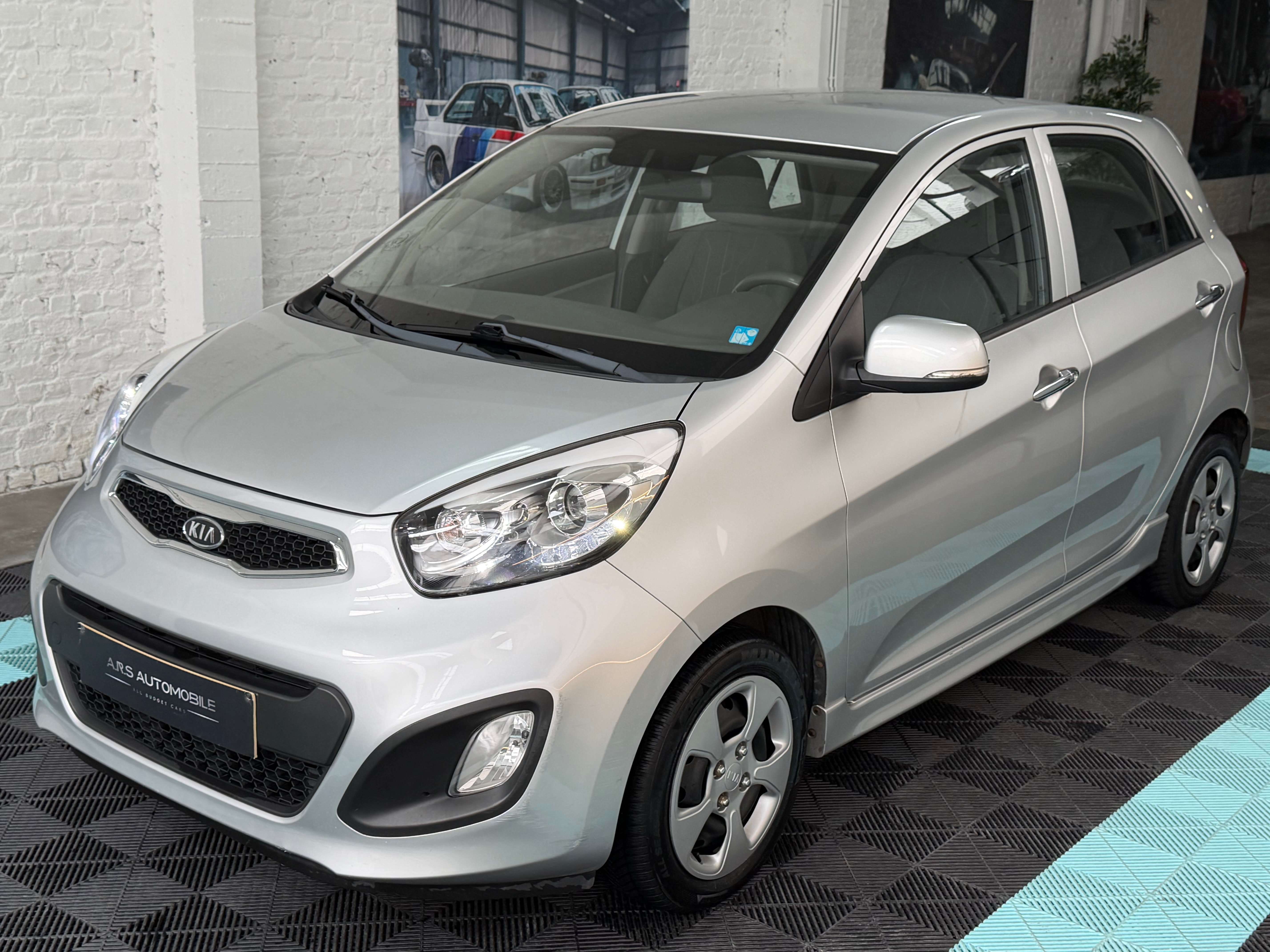 Kia Picanto 1.2i - Led - Airco - Superbe etat - Garantie 12m