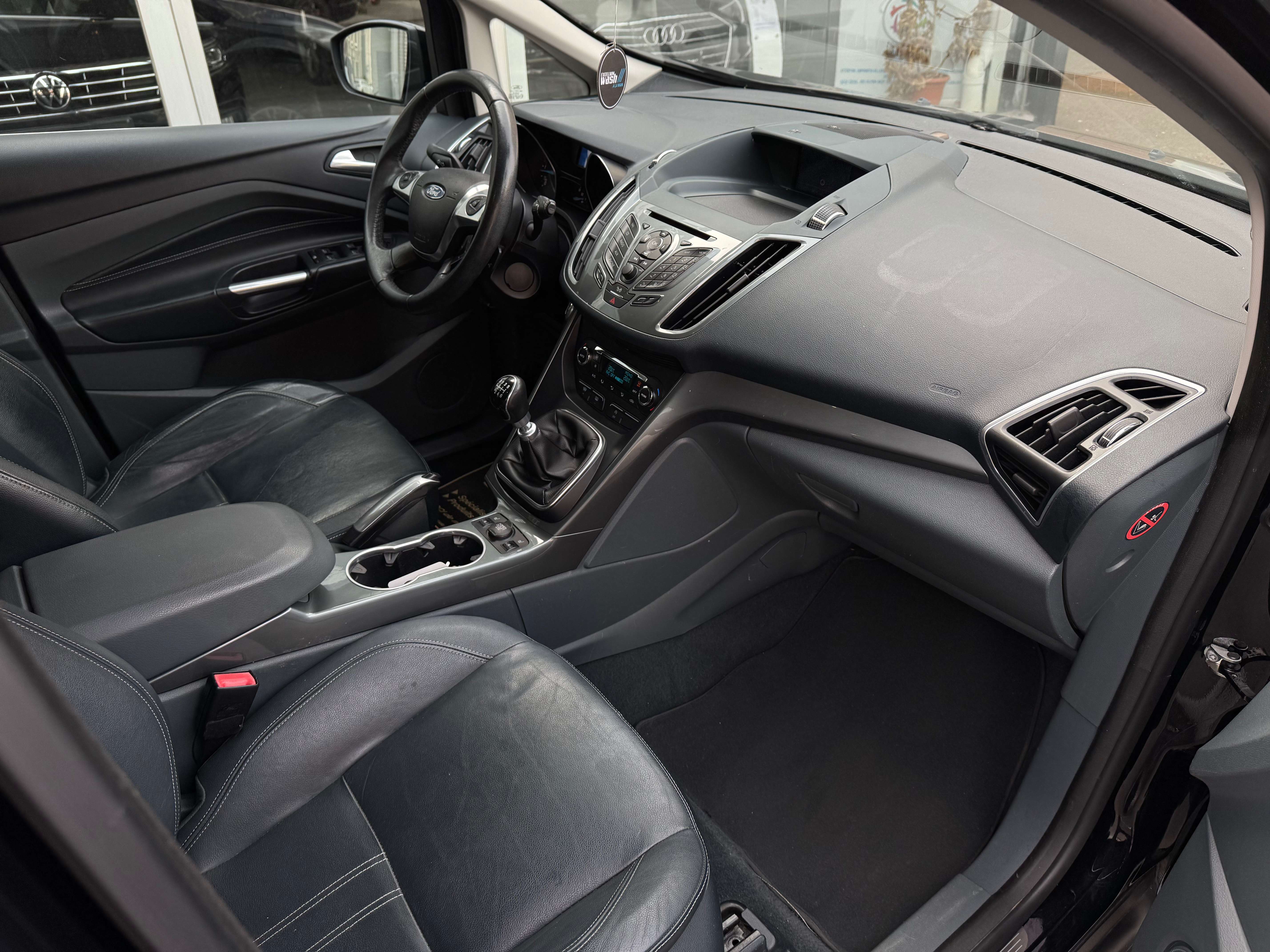 Ford Grand C-Max 1.6 TDCi Titanium Start-Stop Gps Cuir Jante Power Attache Remorque Sieges Chauffant Airco Carnet Garantie