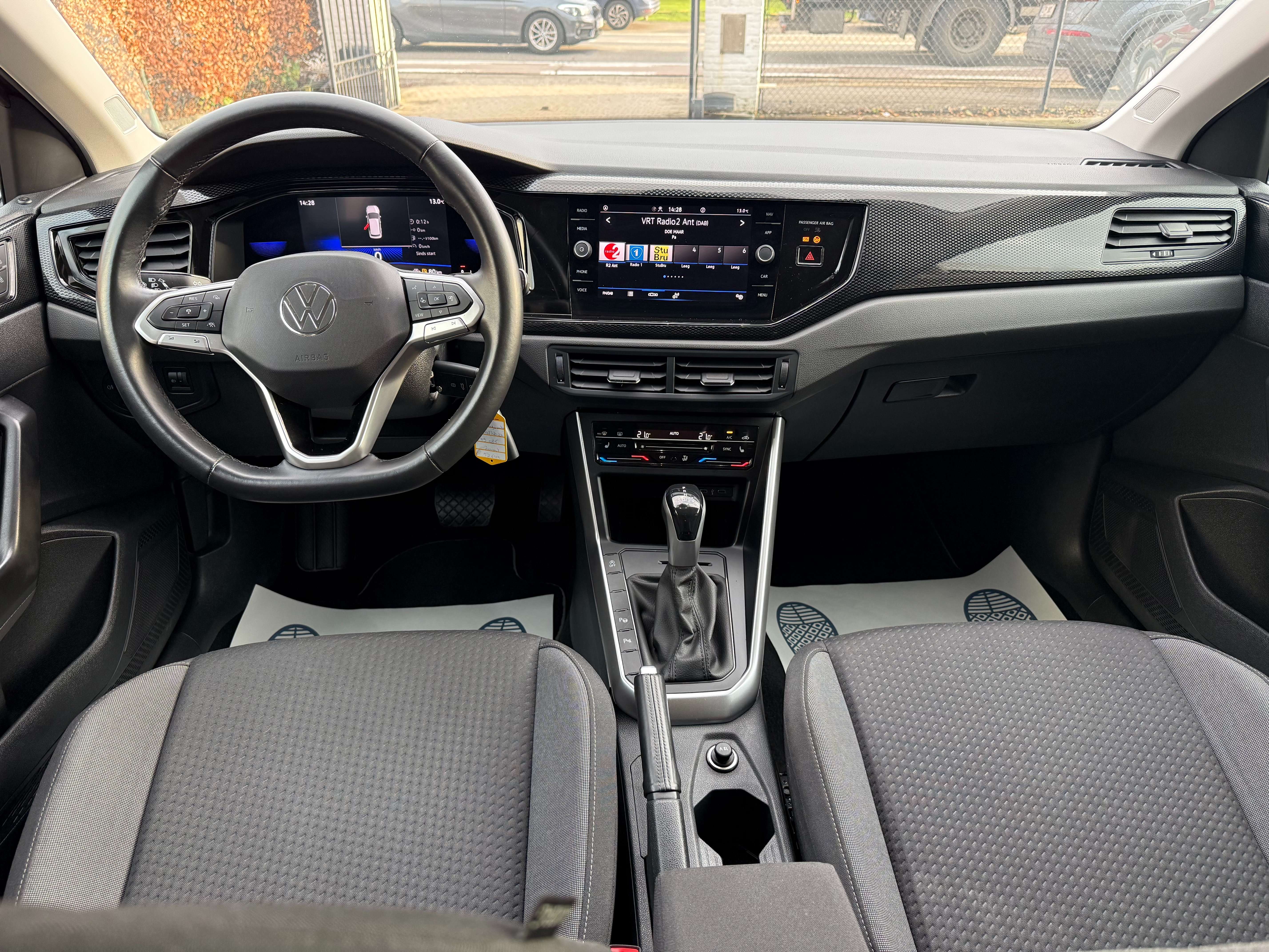 Volkswagen Taigo Taigo 1.0 TSI OPF DSG Life/App CP/Lane-side-front