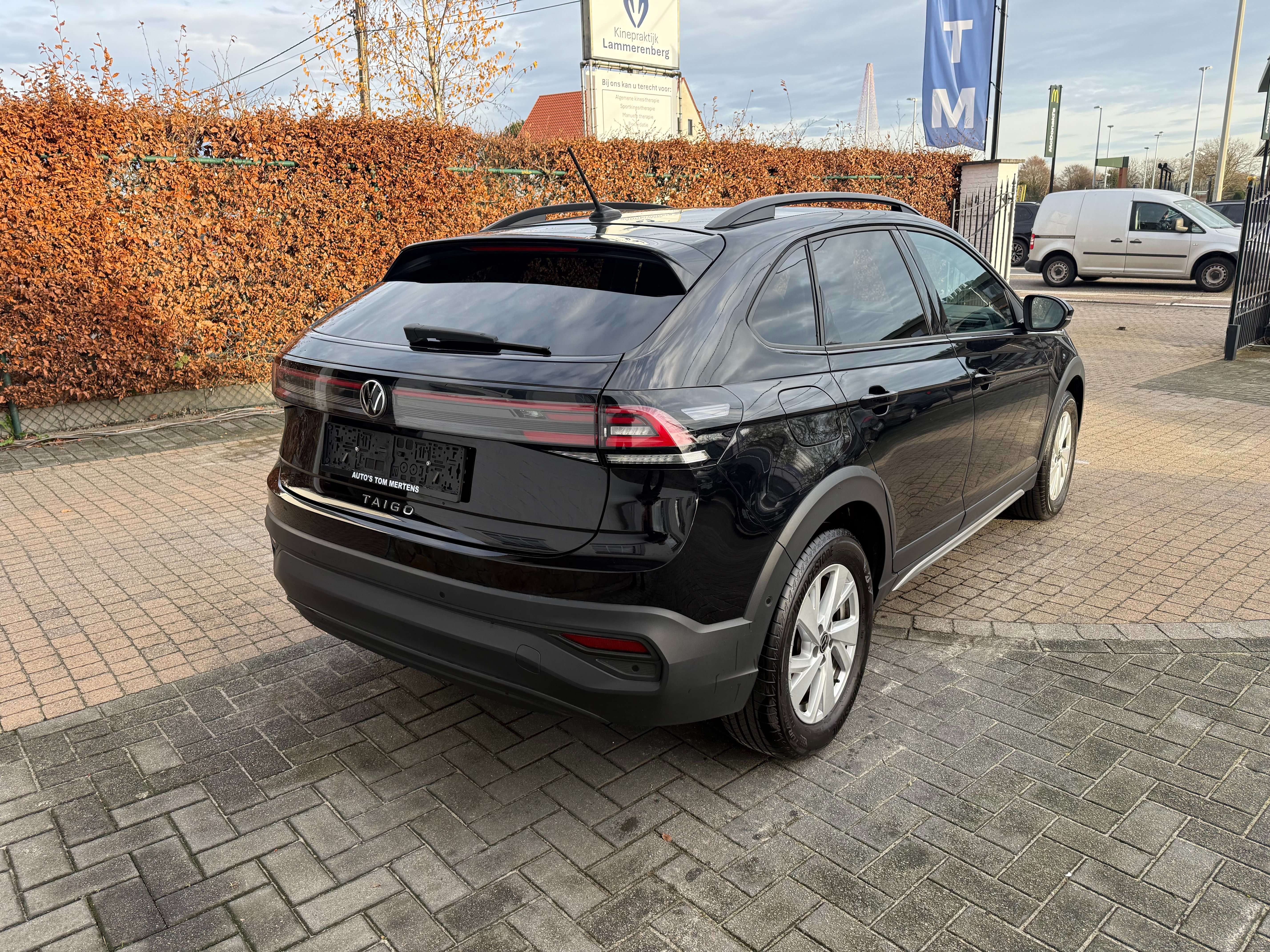 Volkswagen Taigo Taigo 1.0 TSI OPF DSG Life/App CP/Lane-side-front