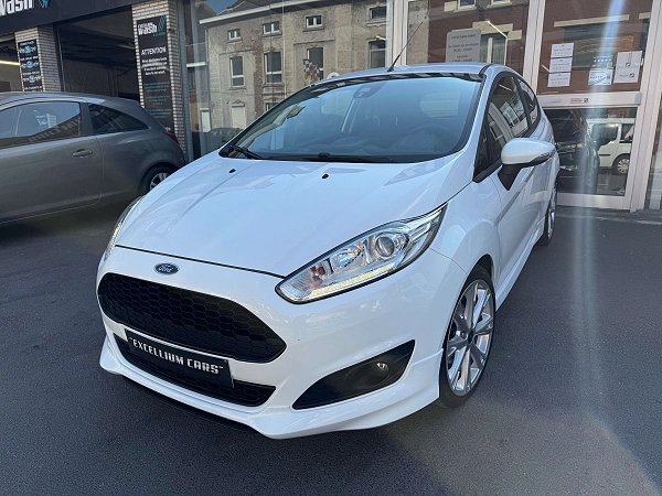 Ford Fiesta 1.5 TDCi Edition St Led Jante Gps Radar De recule Regulateur de vitesses Carnet Euro6B Tres Propre