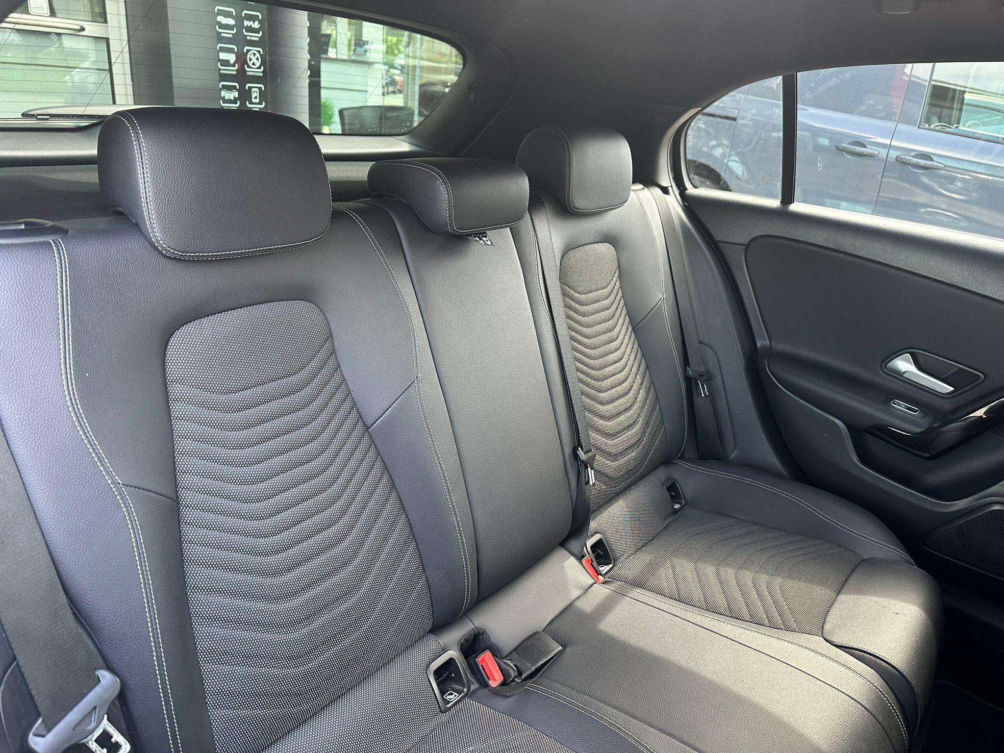 Mercedes-Benz A 180 A Business Solution Essential