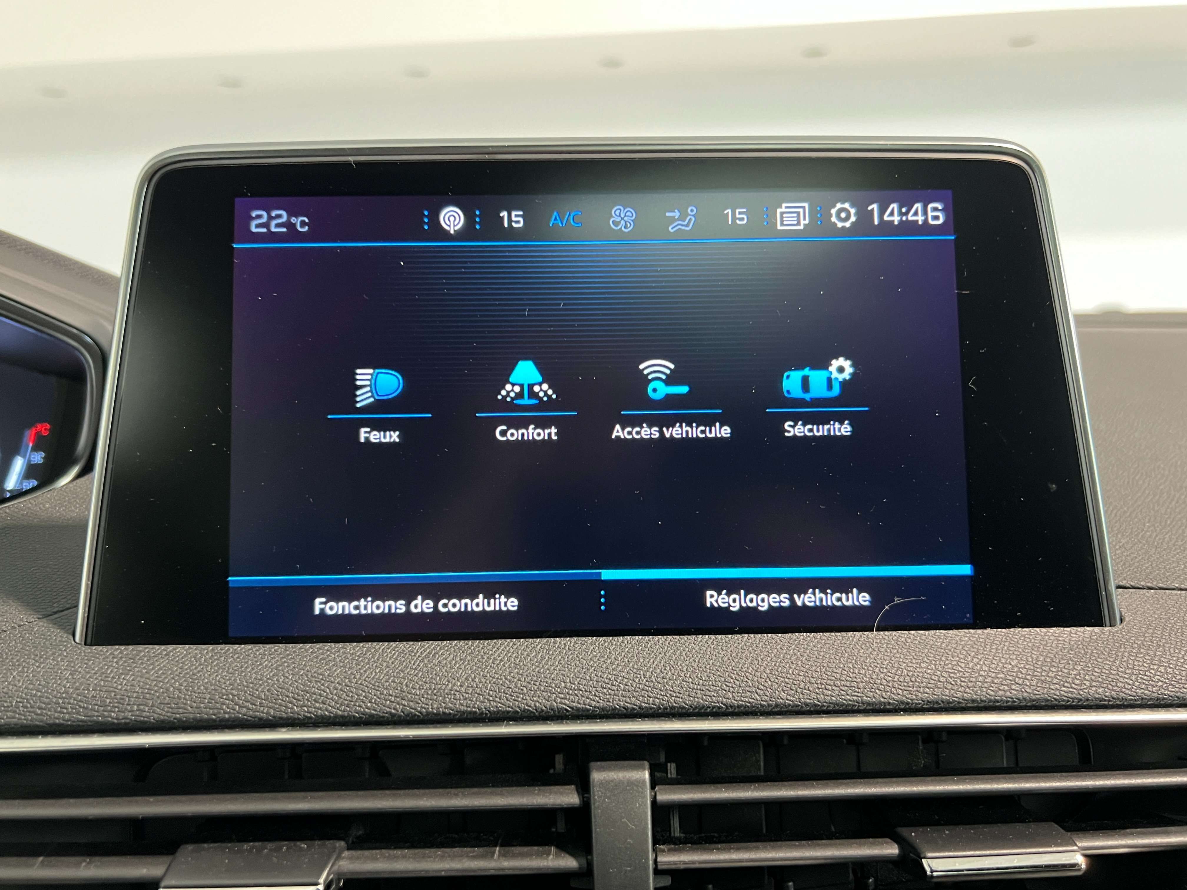 Peugeot 3008 3008 1.2i GT Line EAT8 FULL OPTION/GPS/TOIT PANO/CUIR/CAM 360/