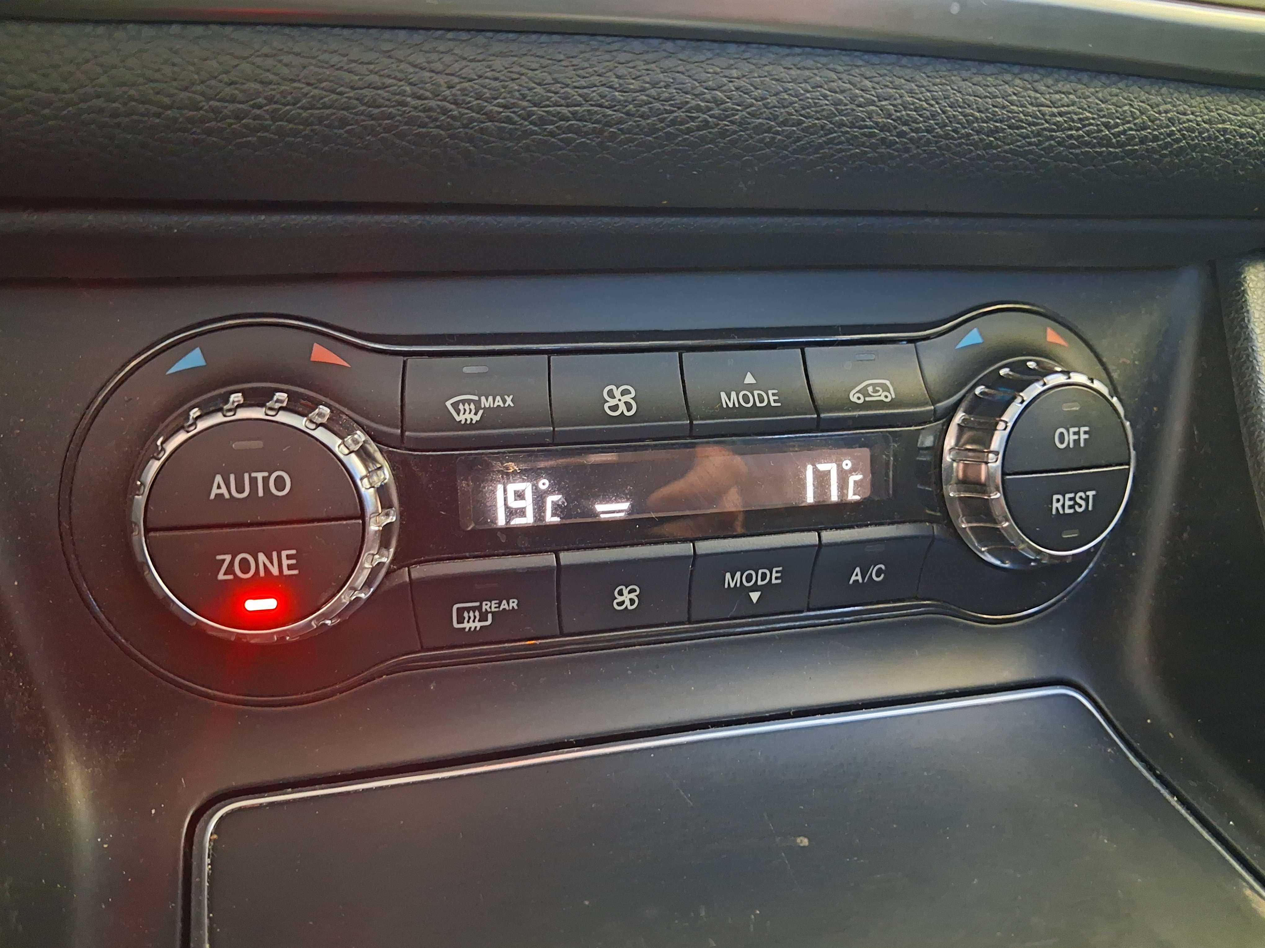 Mercedes-Benz CLA 200 CLA 200 d / VENTE MARCHAND /EXPORT/NO CONTROL/NO GARANTIE
