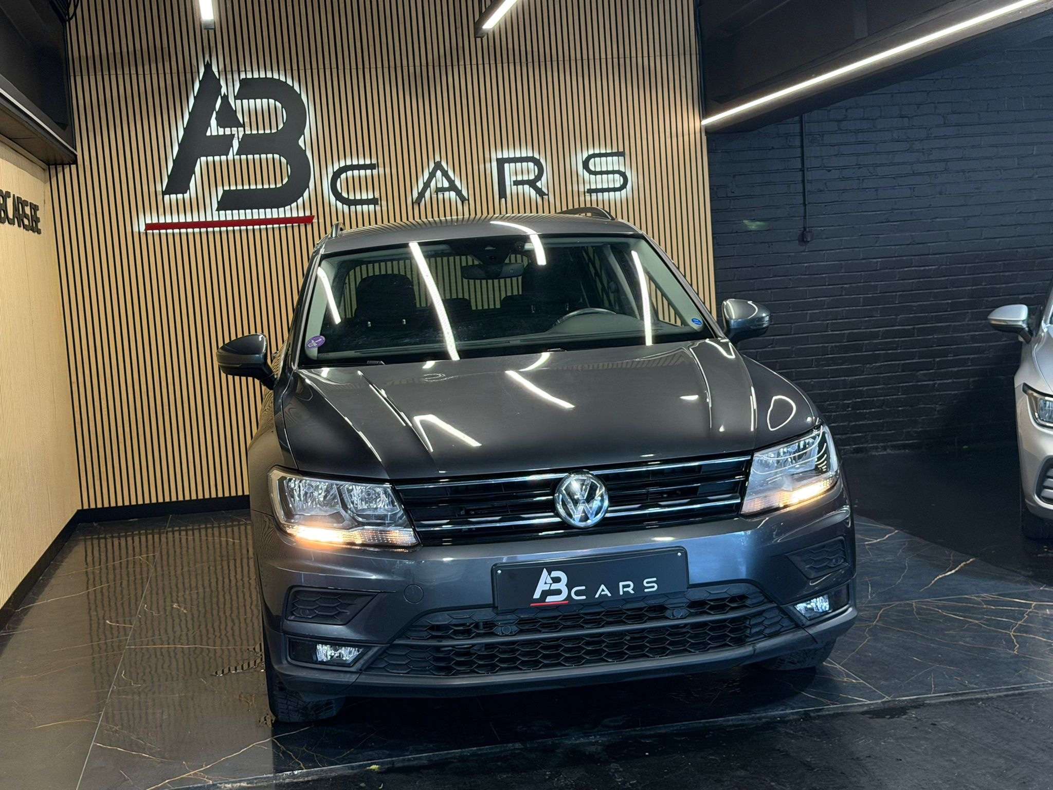 Volkswagen Tiguan 1.4 TSI Sport * GARANTIE 12 MOIS * 1ER PROPRIETAIRE *