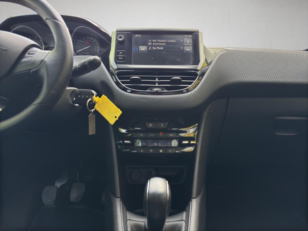 Peugeot 208 82ch BVM5 Allure