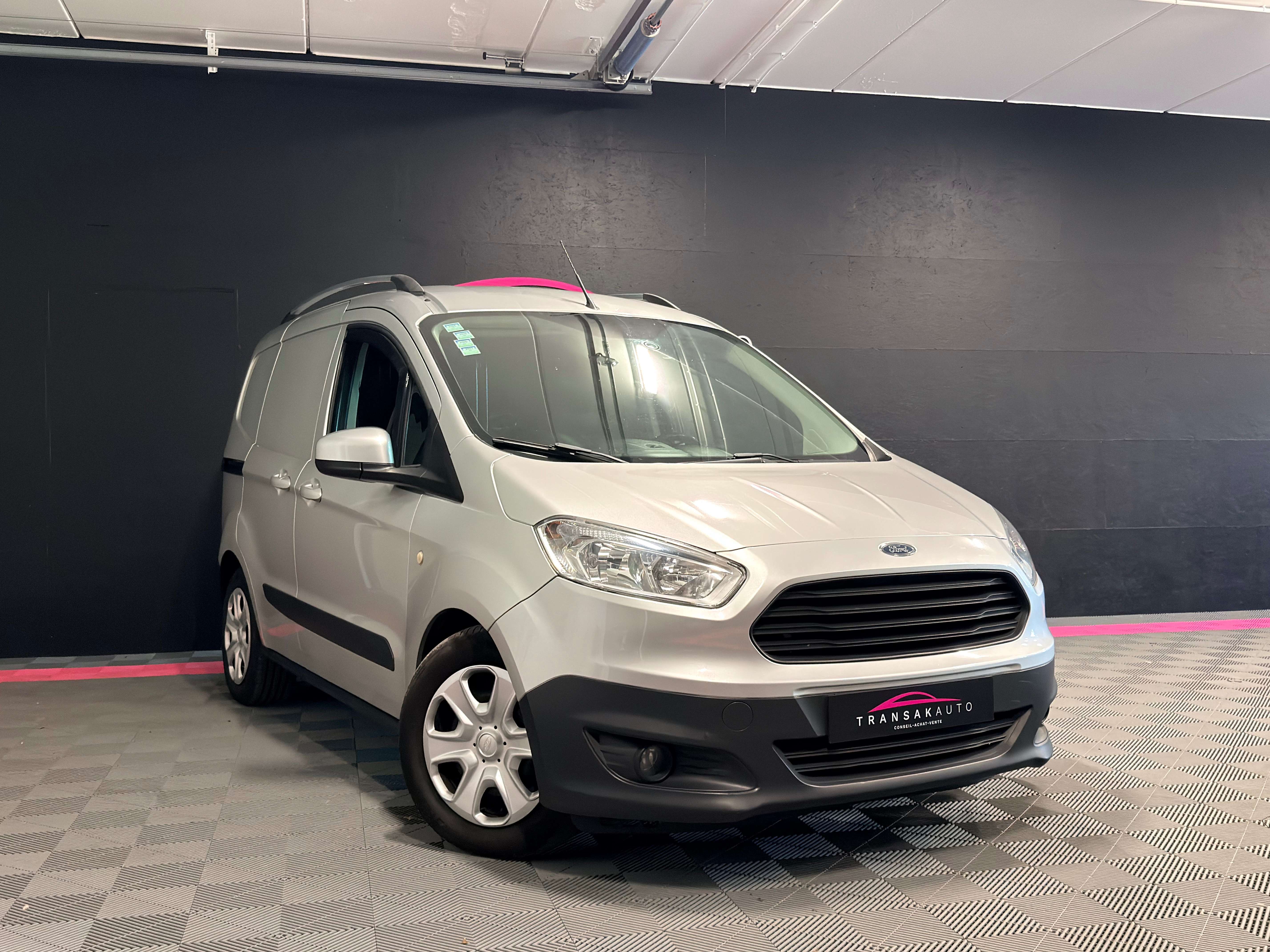 Ford Transit Courier 1.5 TDCi Trend — Clim — Radar recul — Attelage