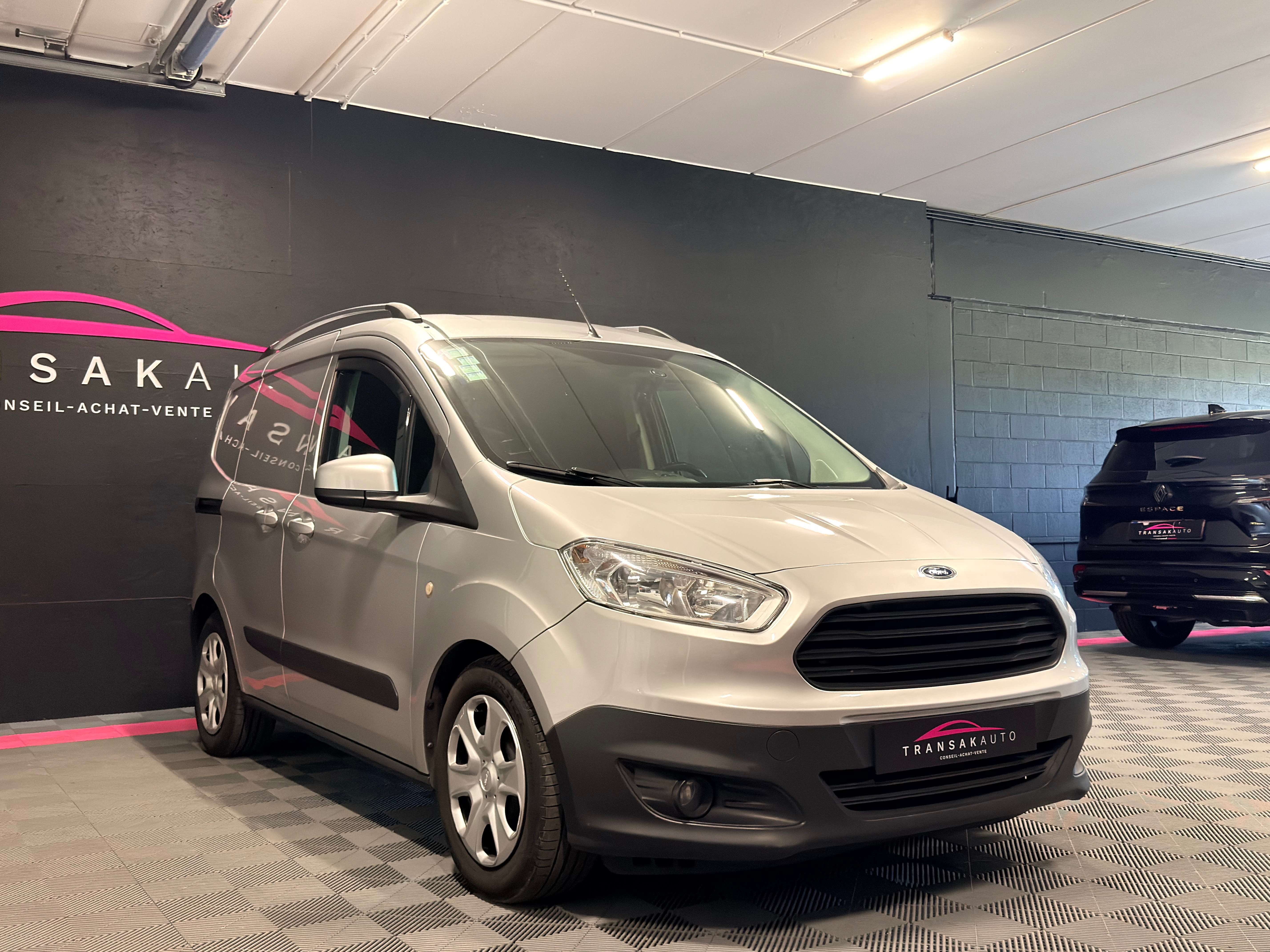 Ford Transit Courier 1.5 TDCi Trend — Clim — Radar recul — Attelage