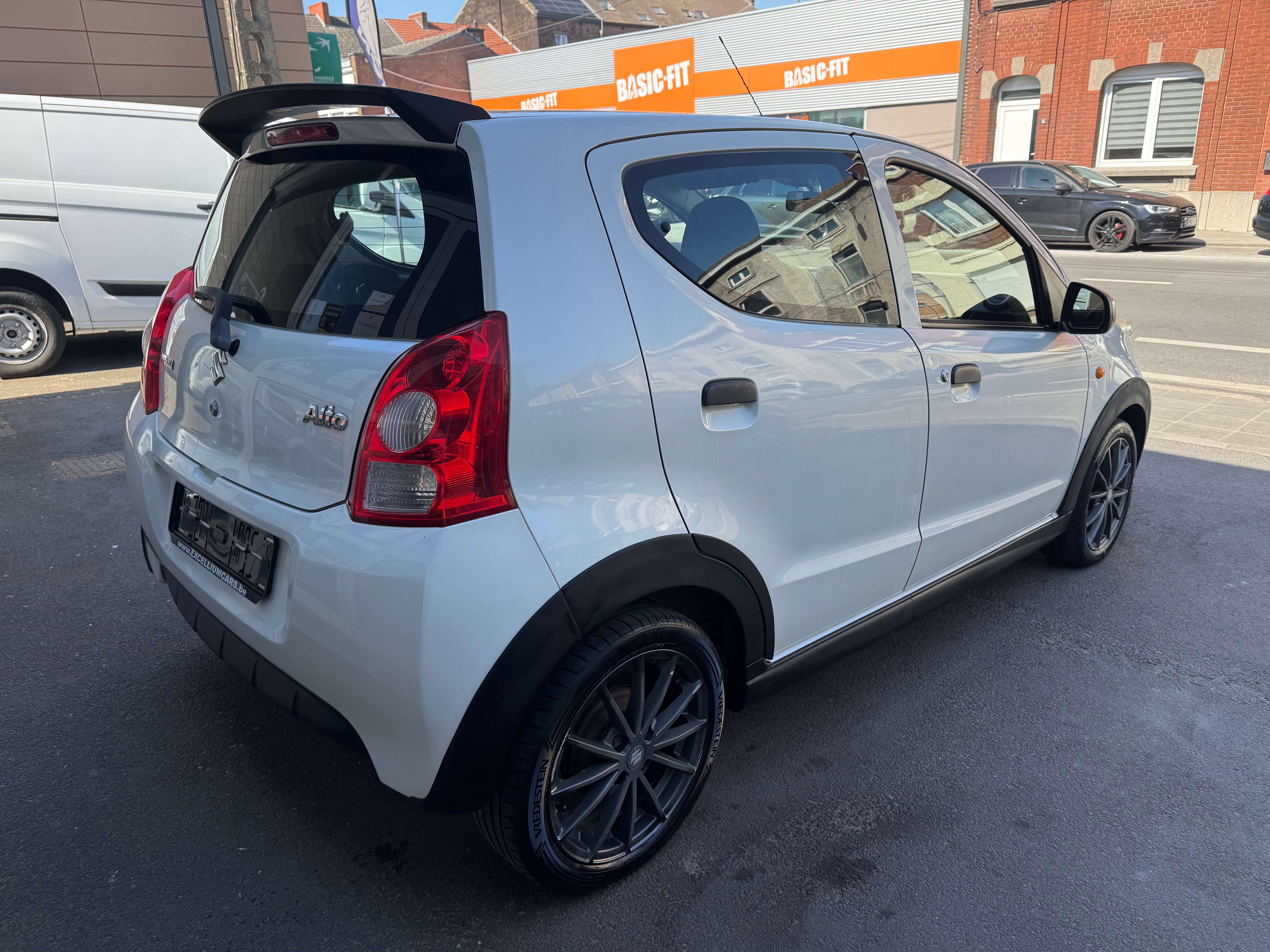 Suzuki Alto 1.0i GL Airco GT Jante Airbag Tres Propre Carnet Garantie Euro5