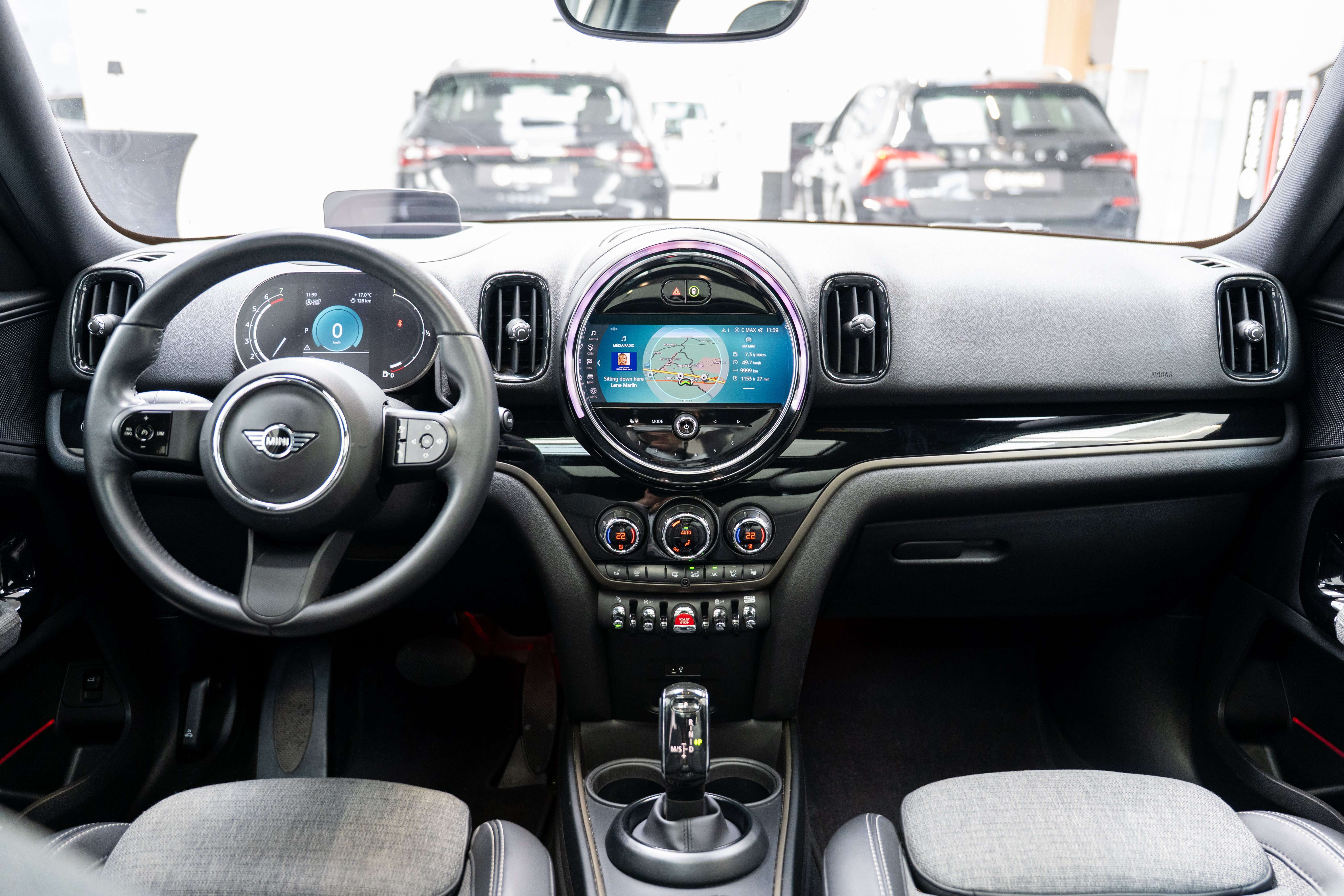 MINI Cooper Countryman 1.5iA 136 - LED - HeadUp display - Toit Ouvrant - Garantie 12 mois