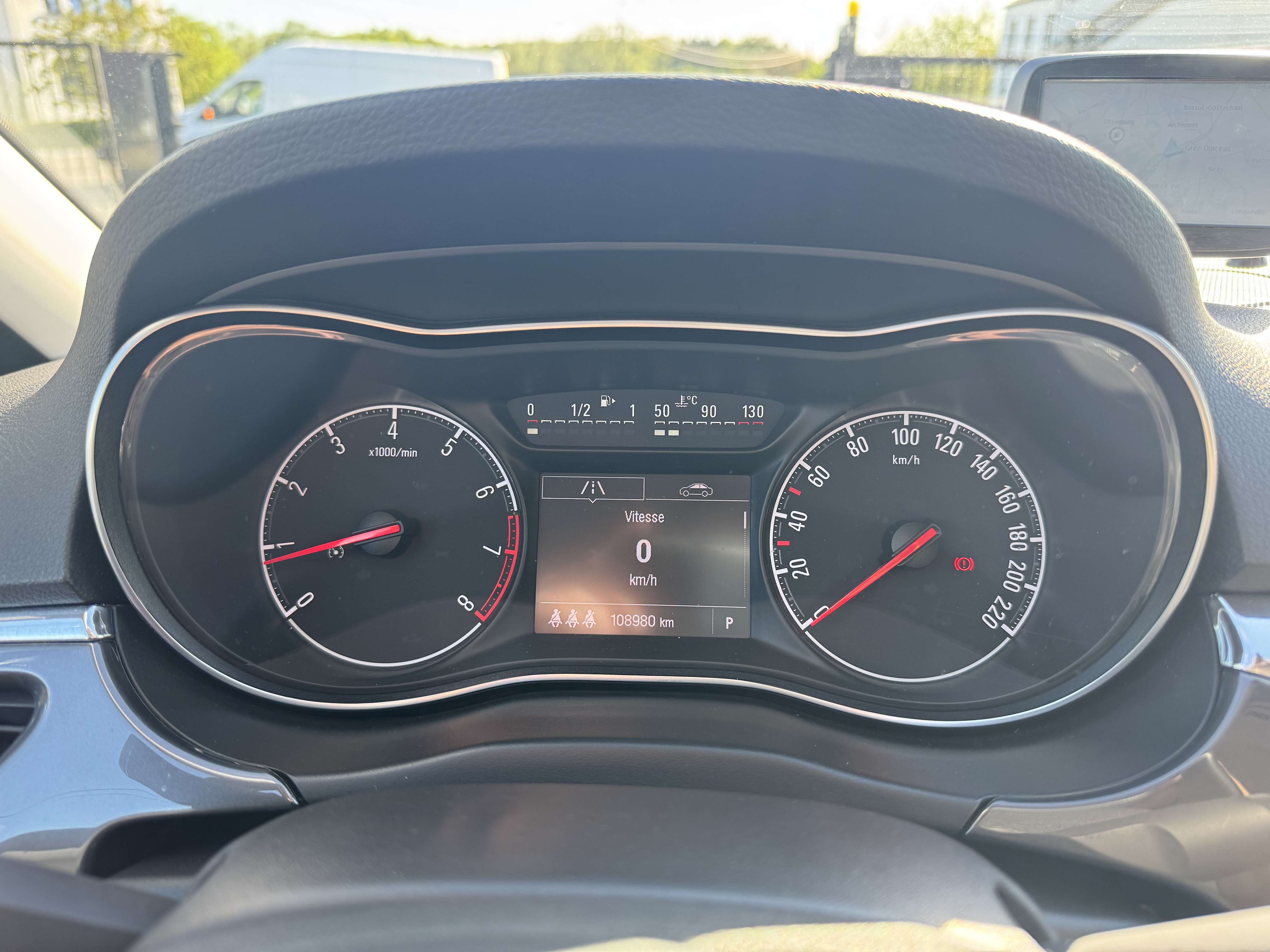 Opel Corsa 1.4i Cosmo AUTO / AIRCO / BLUETOOTH / NAV / PDC