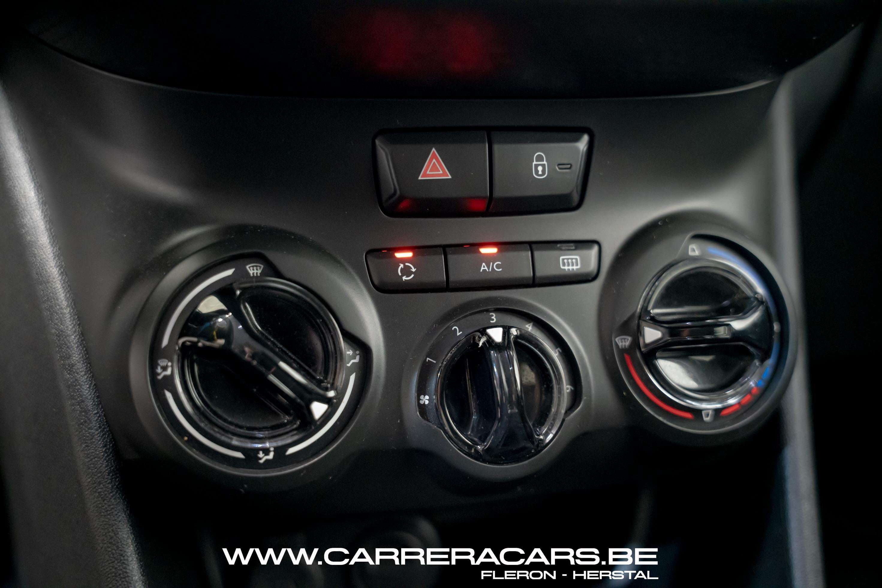 Peugeot 208 Signature*|NAVI*PDC*CRUISE*AIRCO*GARANTIE 12 MOIS*|